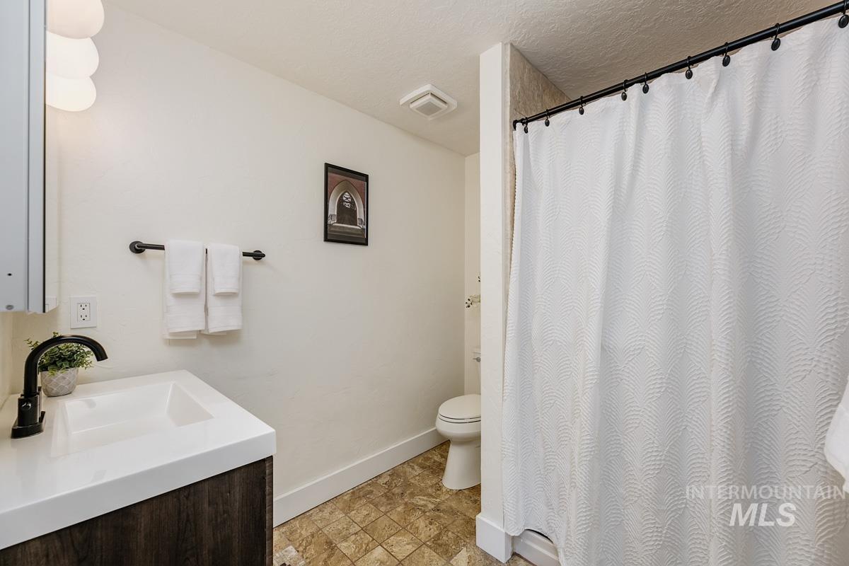 837 E Pennsylvania Dr, Boise, Idaho 83706, 3 Bedrooms, 2 Bathrooms, Residential For Sale, Price $679,900,MLS 98979638