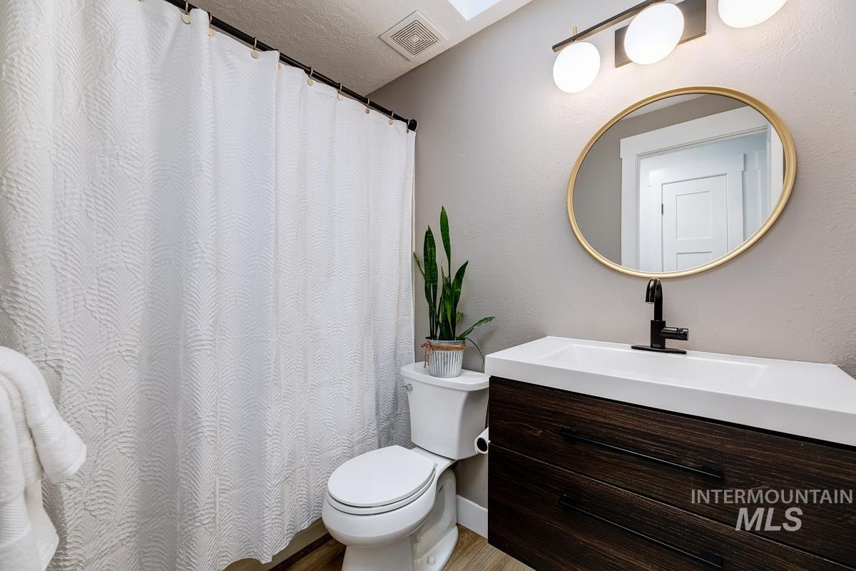 837 E Pennsylvania Dr, Boise, Idaho 83706, 3 Bedrooms, 2 Bathrooms, Residential For Sale, Price $679,900,MLS 98979638