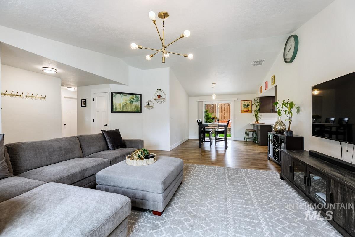 837 E Pennsylvania Dr, Boise, Idaho 83706, 3 Bedrooms, 2 Bathrooms, Residential For Sale, Price $679,900,MLS 98979638