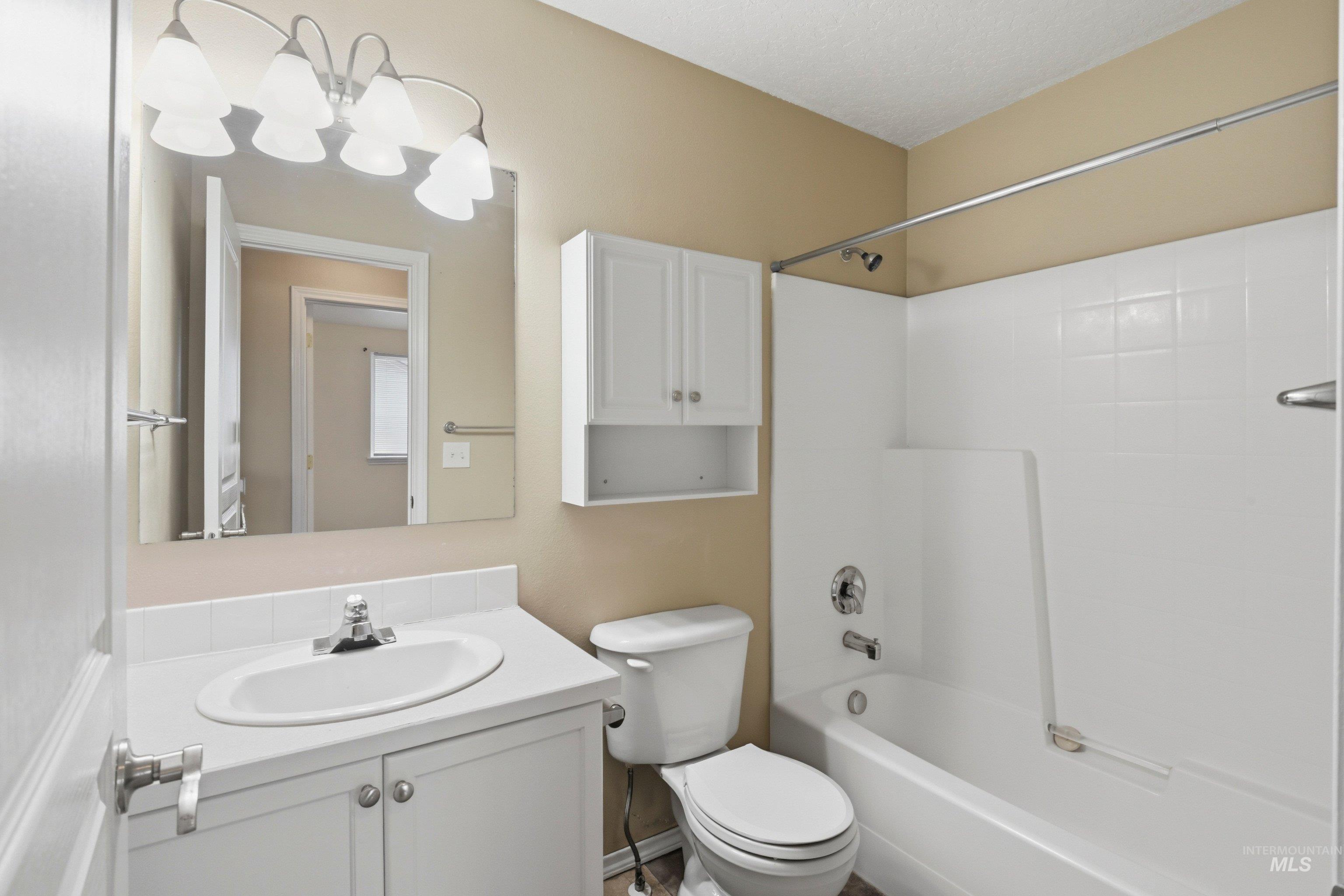 11719 W Huckleberry Dr, Nampa, Idaho 83651, 3 Bedrooms, 2 Bathrooms, Residential For Sale, Price $334,900, 98979639