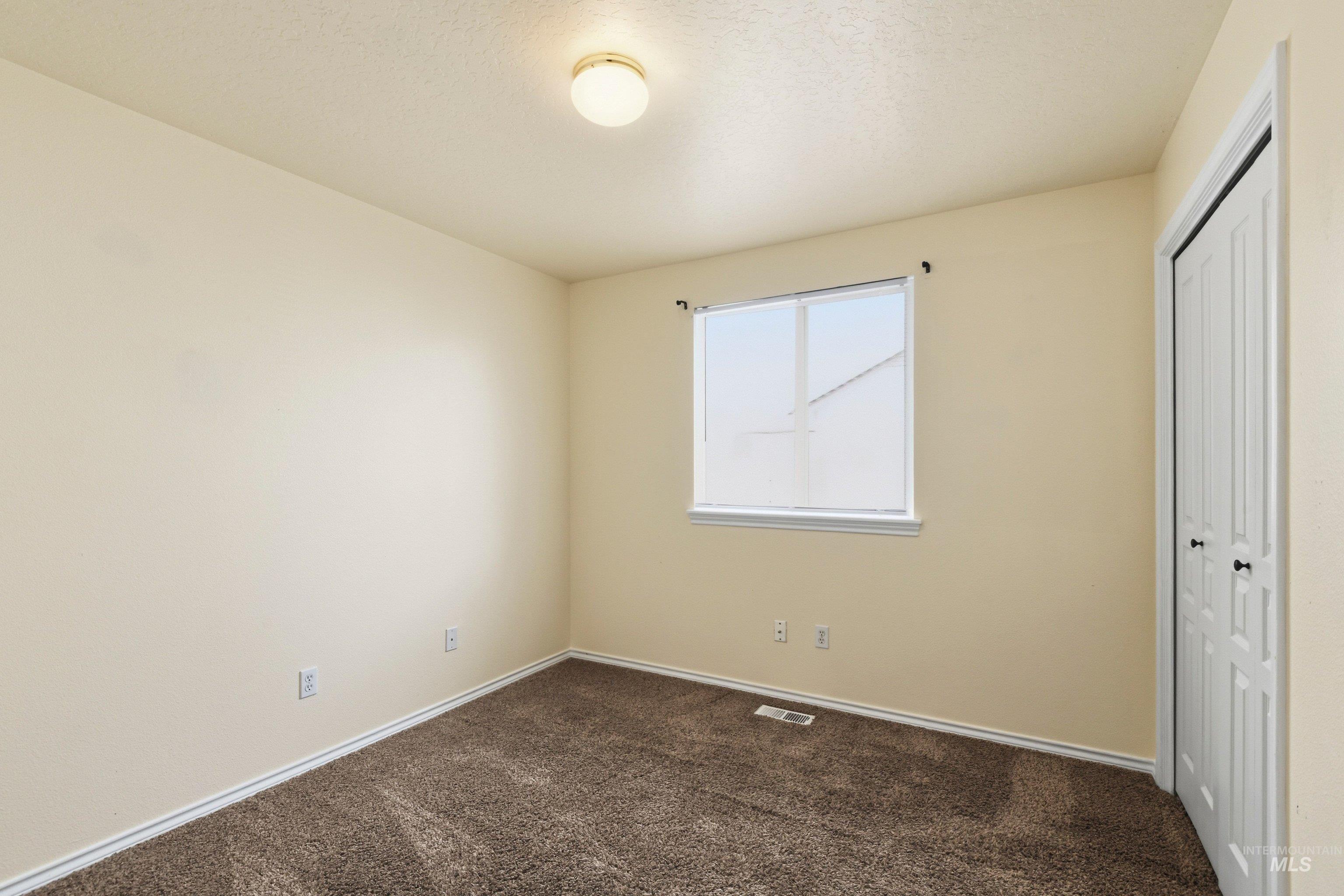 11719 W Huckleberry Dr, Nampa, Idaho 83651, 3 Bedrooms, 2 Bathrooms, Residential For Sale, Price $350,000, 98979639