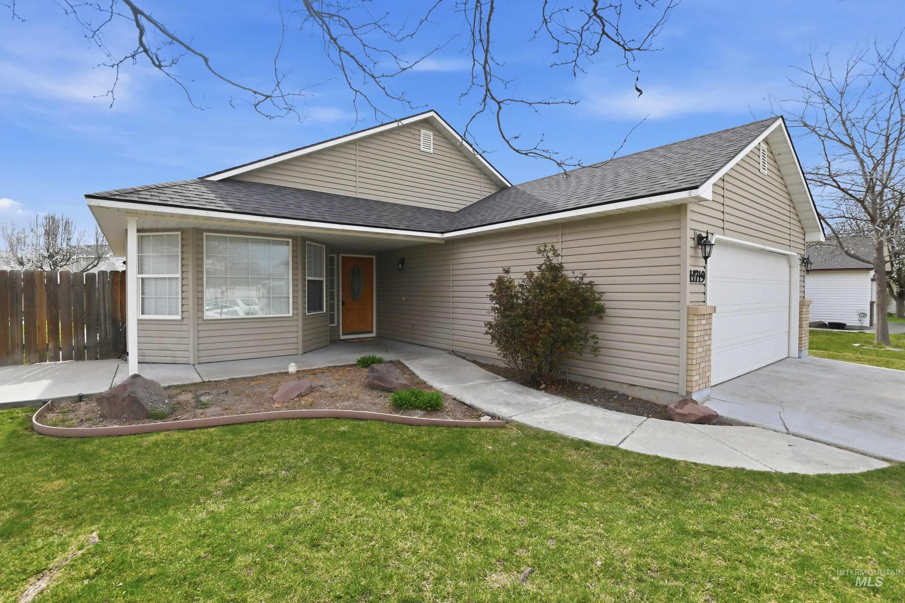 11719 W Huckleberry Dr, Nampa, Idaho 83651, 3 Bedrooms, 2 Bathrooms, Residential For Sale, Price $334,900, 98979639