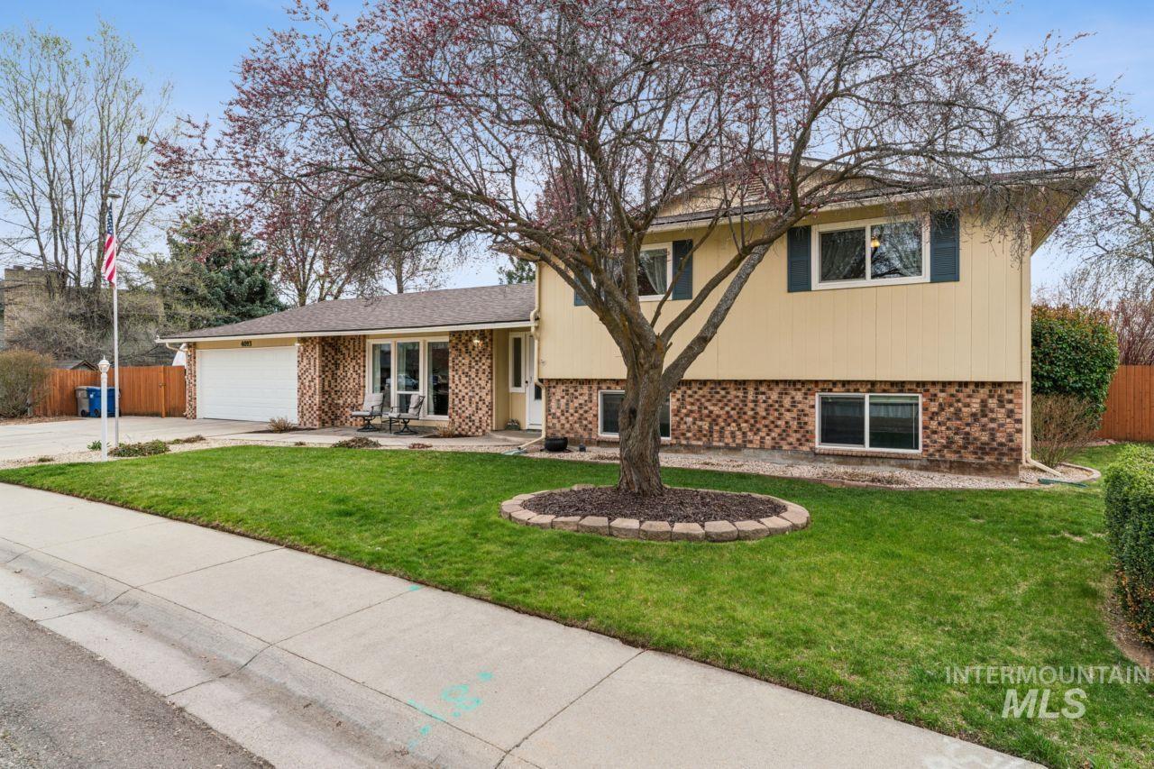 4093 N Marylebone Way, Boise, Idaho 83713-2444, 4 Bedrooms, 3.5 Bathrooms, Residential For Sale, Price $549,900, 98979641
