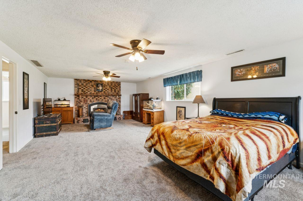 4093 N Marylebone Way, Boise, Idaho 83713-2444, 4 Bedrooms, 3.5 Bathrooms, Residential For Sale, Price $549,900, 98979641