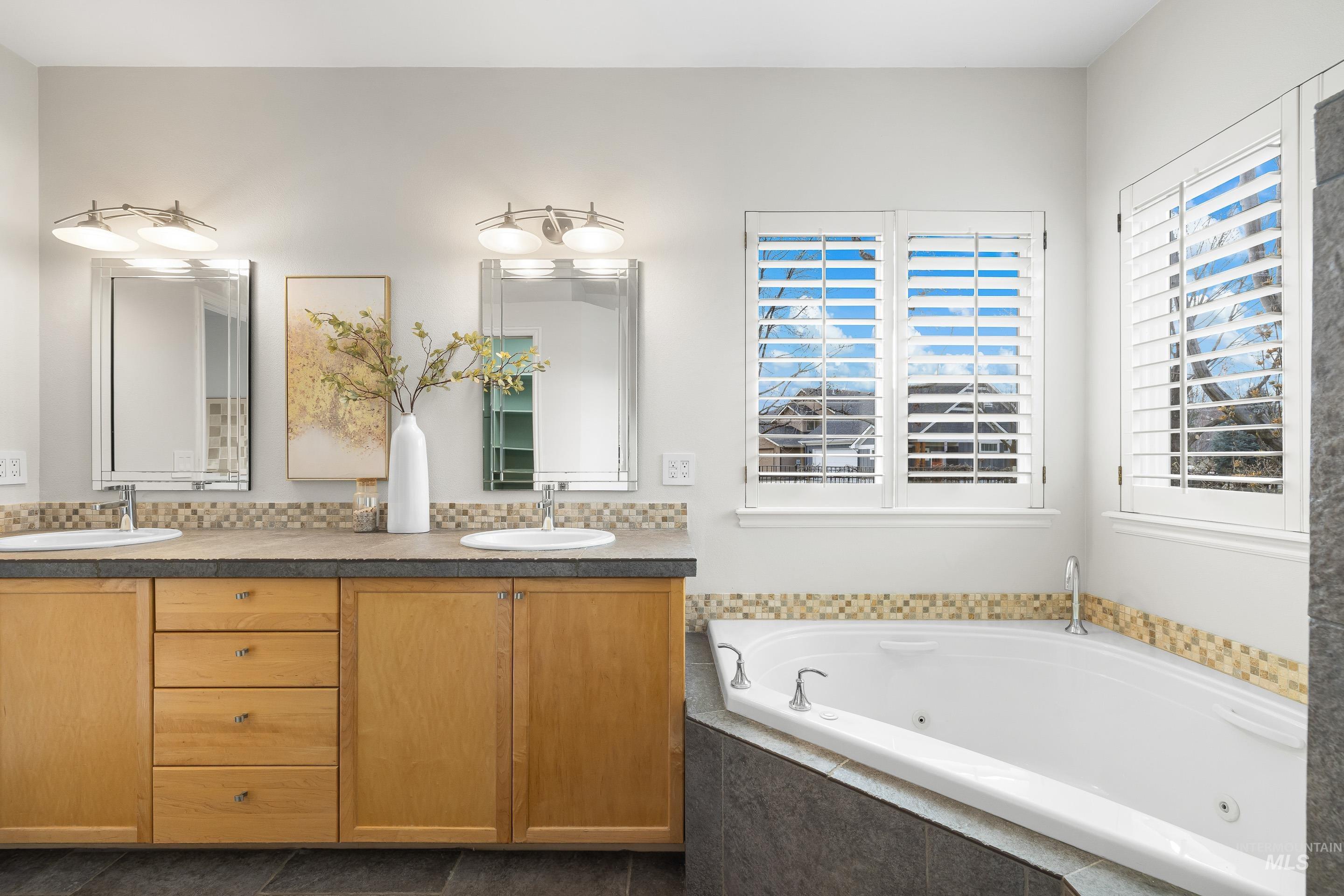 4221 E Barber Station Way, Boise, Idaho 83716, 3 Bedrooms, 2 Bathrooms, Residential For Sale, Price $750,000, 98979644