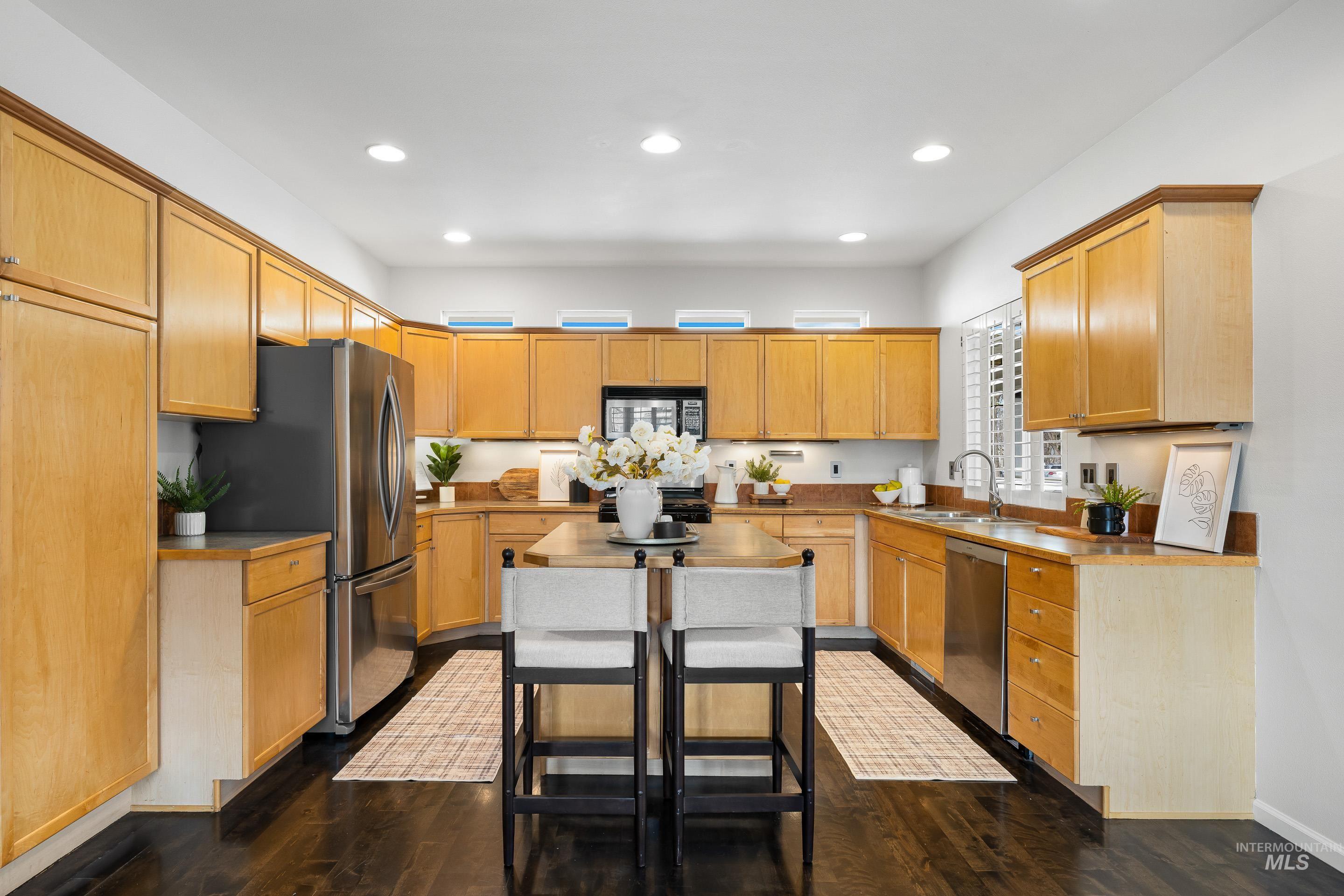 4221 E Barber Station Way, Boise, Idaho 83716, 3 Bedrooms, 2 Bathrooms, Residential For Sale, Price $750,000, 98979644