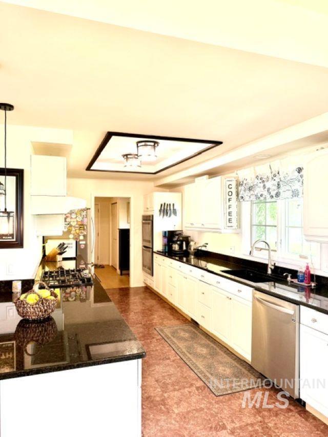 2 E 500 S, Jerome, Idaho 83338, 4 Bedrooms, 3 Bathrooms, Residential For Sale, Price $599,900,MLS 98979645
