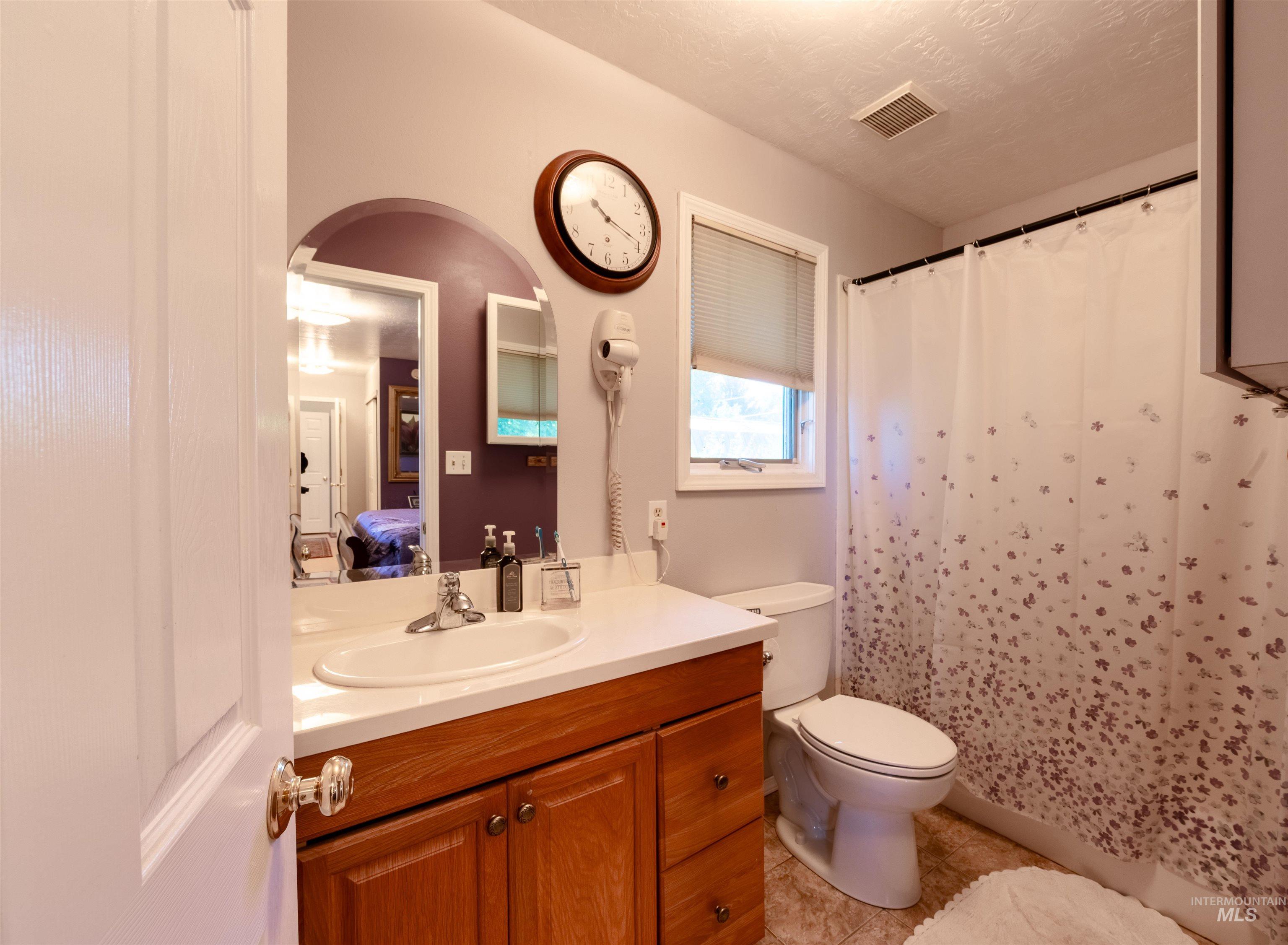 2 E 500 S, Jerome, Idaho 83338, 4 Bedrooms, 3 Bathrooms, Residential For Sale, Price $619,000, 98979645