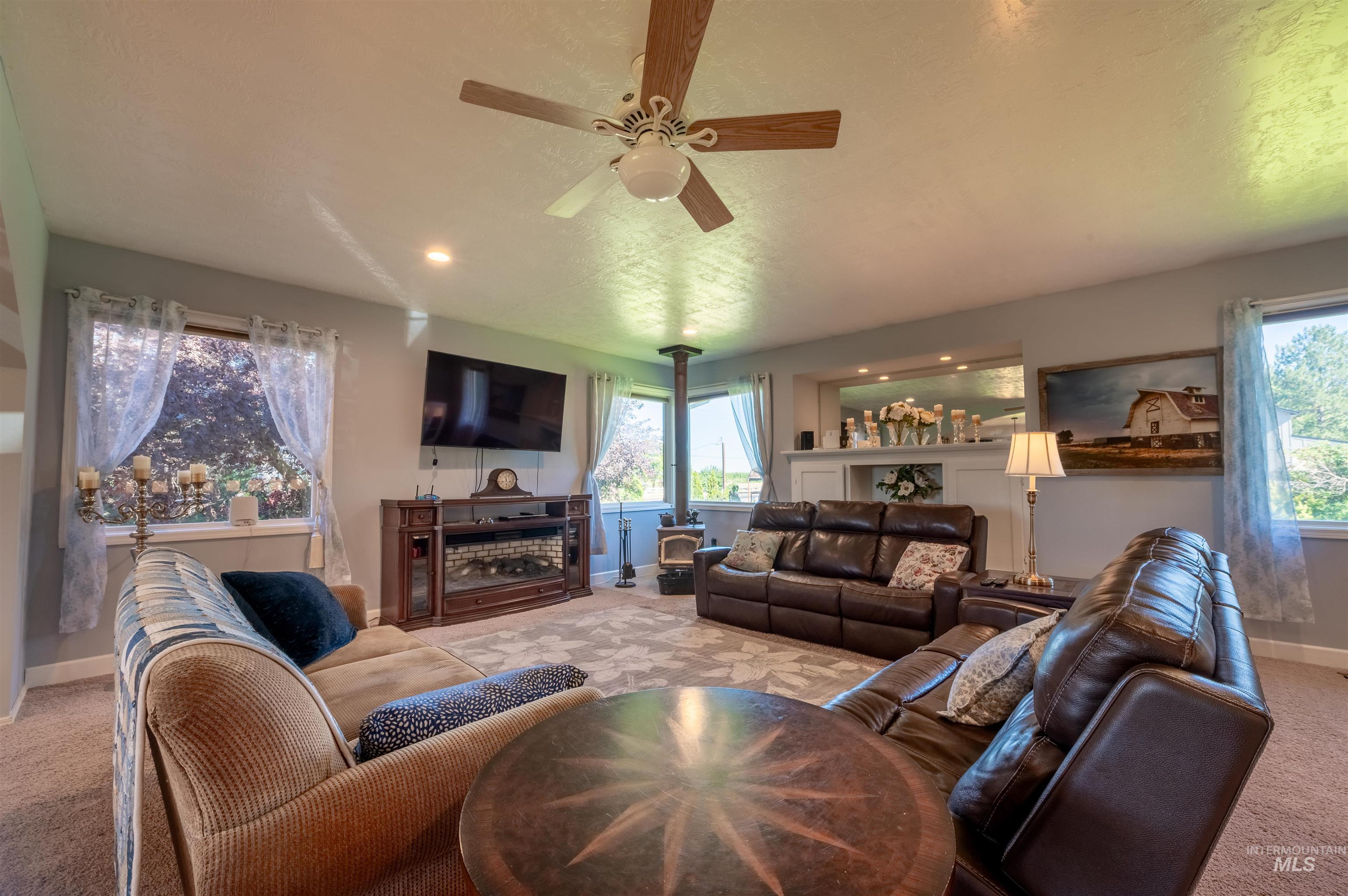 2 E 500 S, Jerome, Idaho 83338, 4 Bedrooms, 3 Bathrooms, Residential For Sale, Price $619,000, 98979645