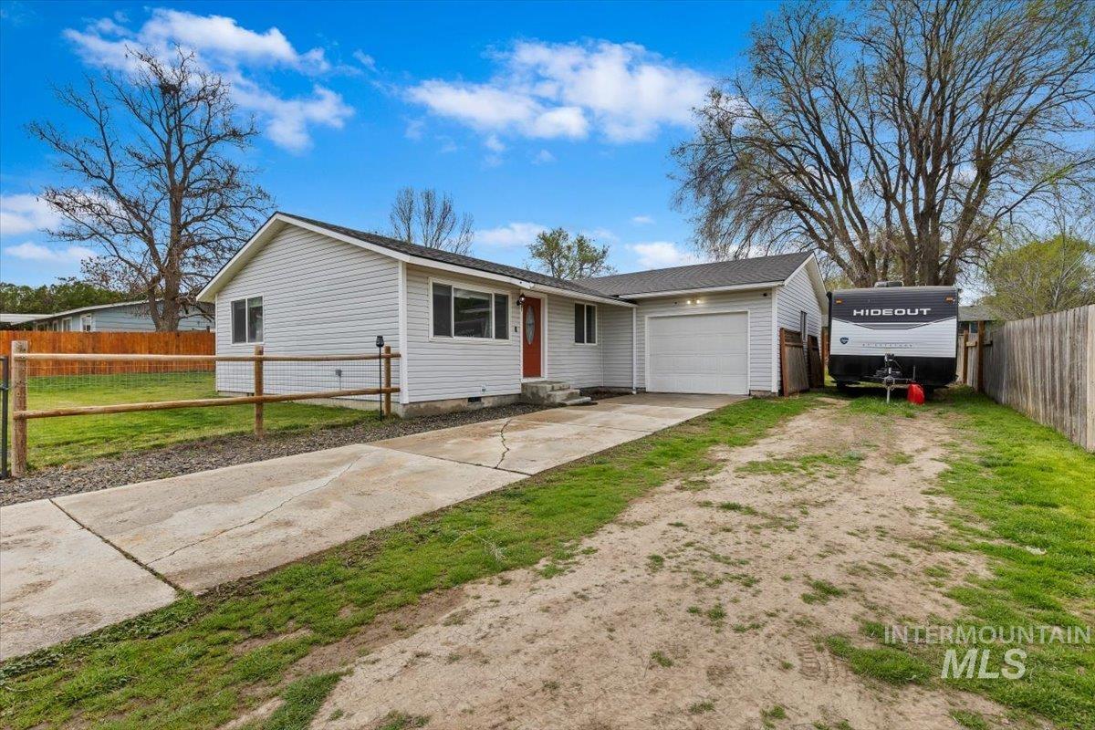 9191 Rolling Hills Ct, Nampa, Idaho 83686-9535, 3 Bedrooms, 1 Bathroom, Residential For Sale, Price $349,900, 98979646