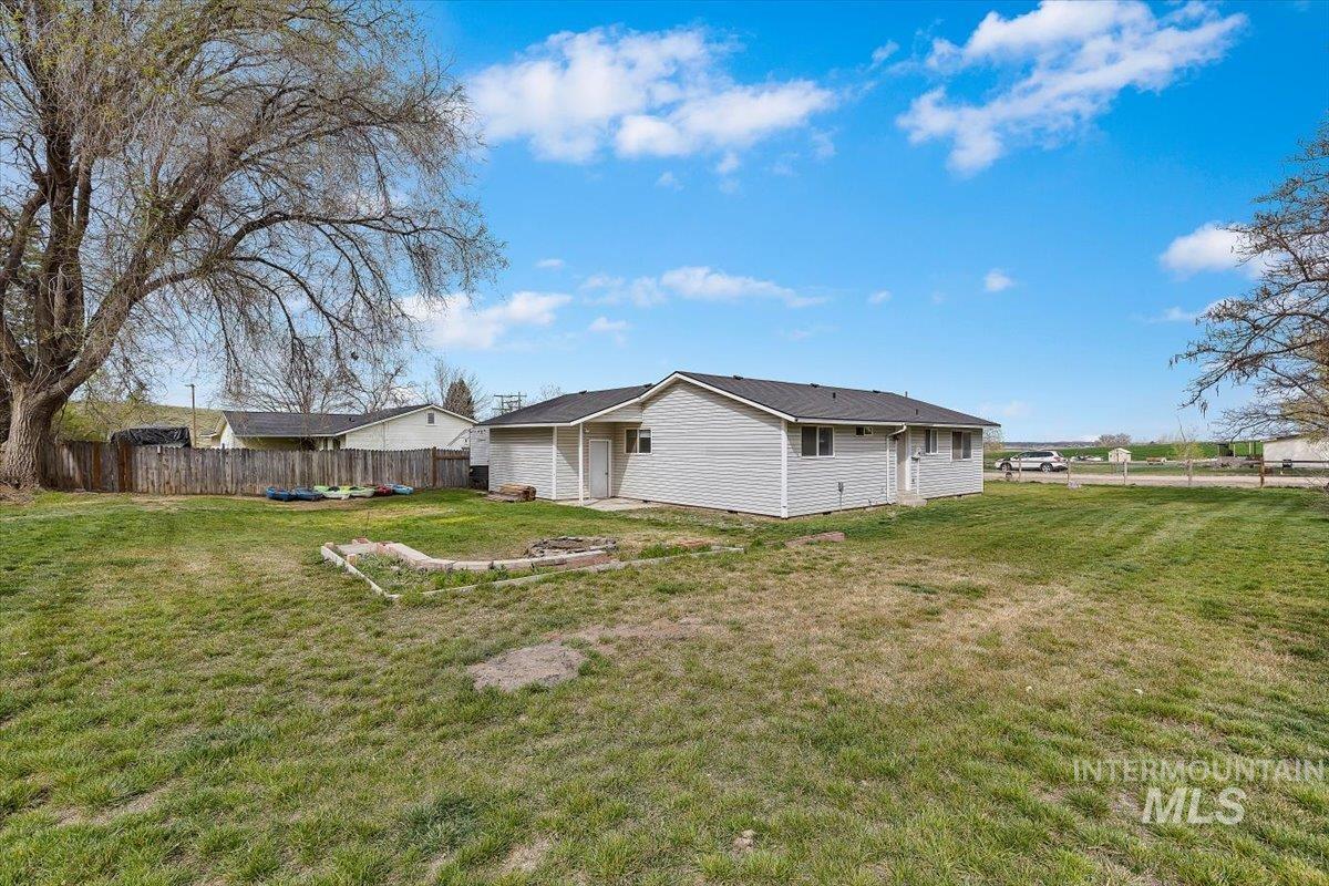 9191 Rolling Hills Ct, Nampa, Idaho 83686-9535, 3 Bedrooms, 1 Bathroom, Residential For Sale, Price $349,900, 98979646