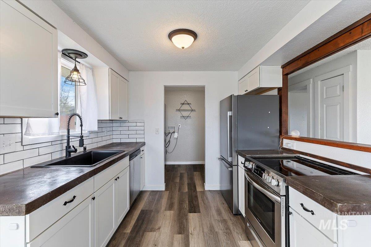 9191 Rolling Hills Ct, Nampa, Idaho 83686-9535, 3 Bedrooms, 1 Bathroom, Residential For Sale, Price $349,900, 98979646