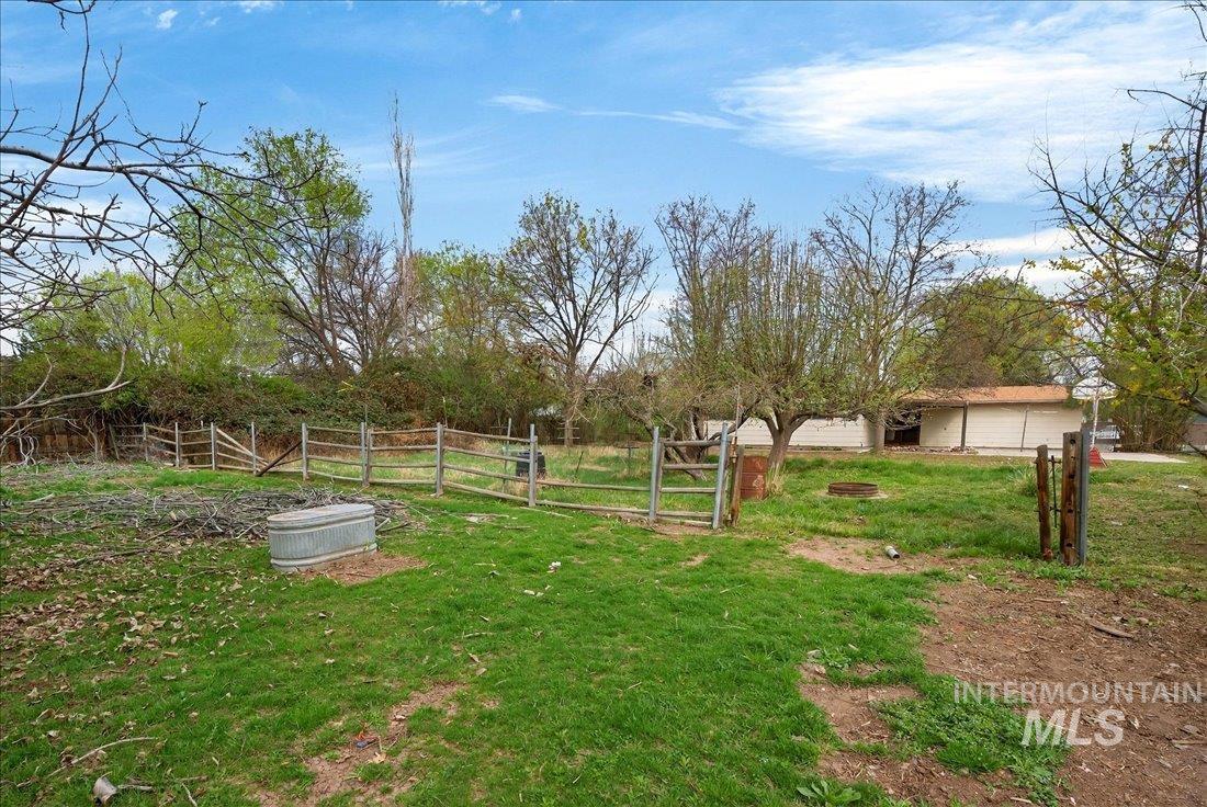 10035 W La Hontan Dr, Boise, Idaho 83709-0436, 3 Bedrooms, 2 Bathrooms, Residential For Sale, Price $499,900, 98979647