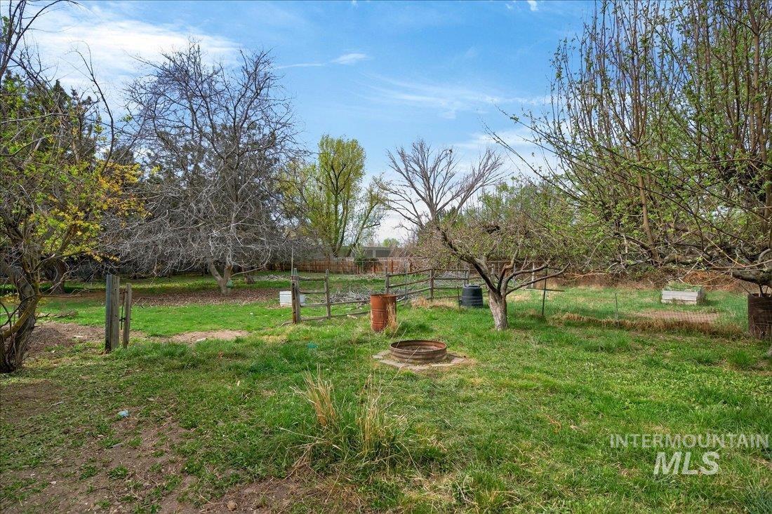 10035 W La Hontan Dr, Boise, Idaho 83709-0436, 3 Bedrooms, 2 Bathrooms, Residential For Sale, Price $499,900, 98979647