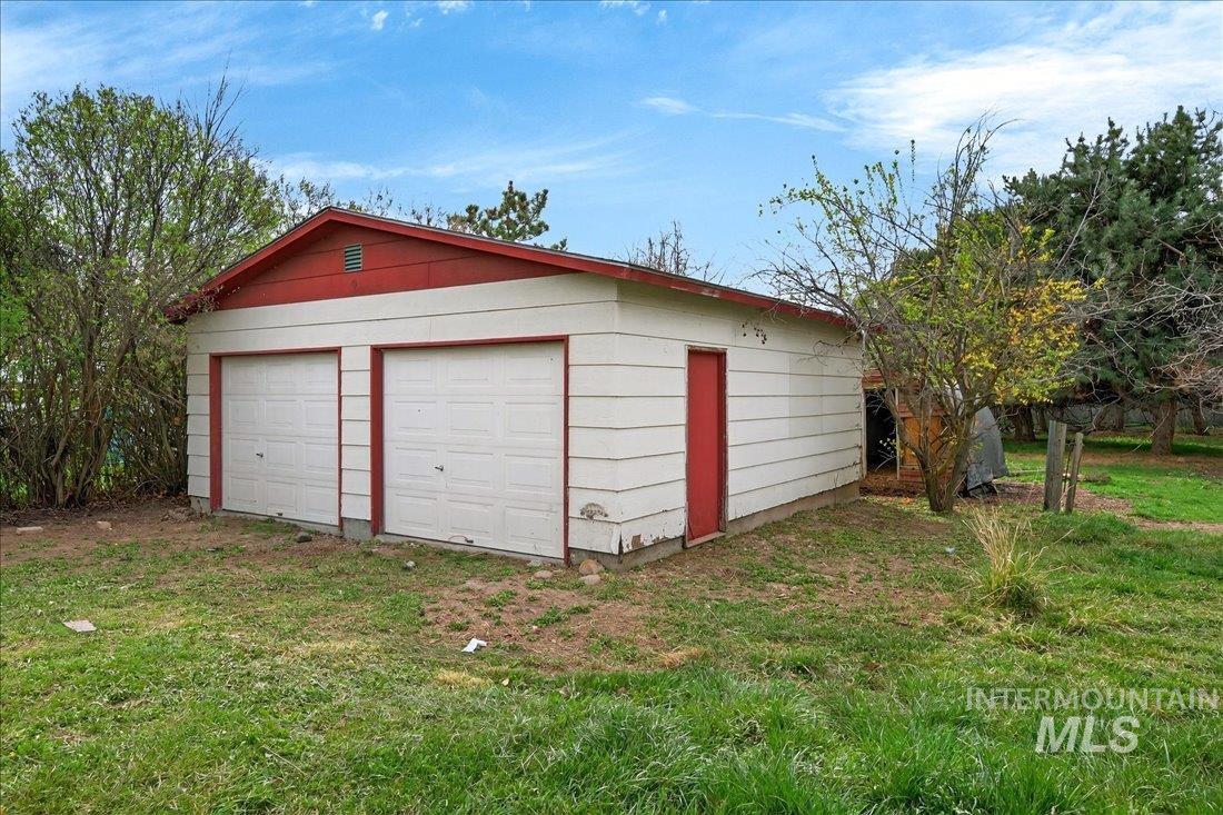 10035 W La Hontan Dr, Boise, Idaho 83709-0436, 3 Bedrooms, 2 Bathrooms, Residential For Sale, Price $499,900, 98979647