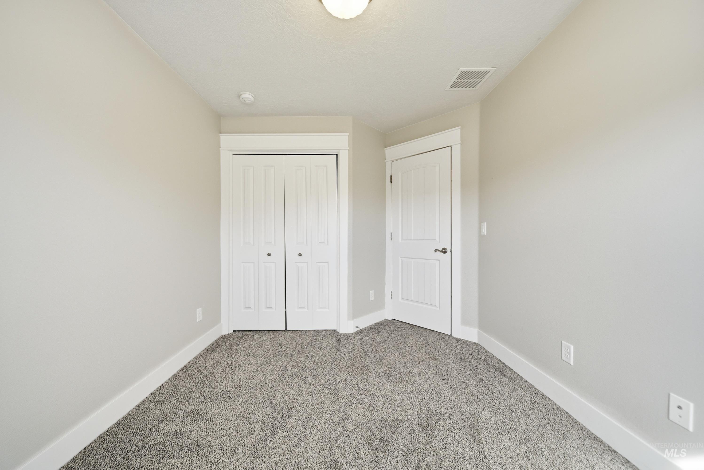 9522 W Woodland Dr, Boise, Idaho 83704, 3 Bedrooms, 2 Bathrooms, Residential For Sale, Price $425,000, 98979648