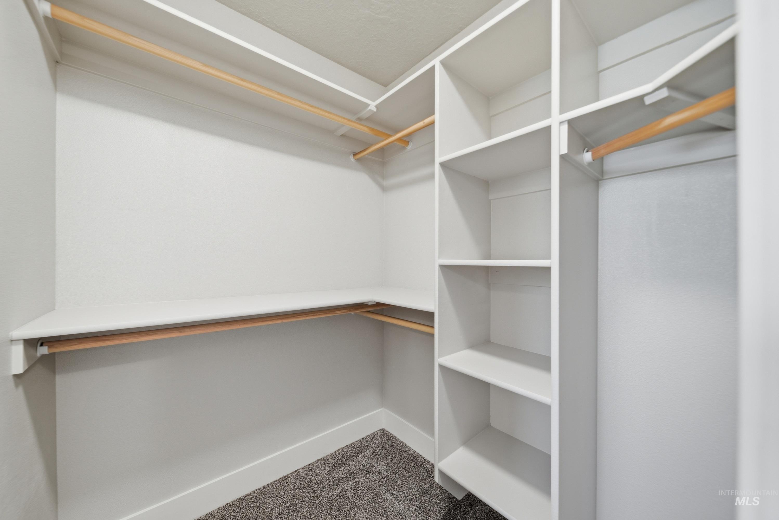 9522 W Woodland Dr, Boise, Idaho 83704, 3 Bedrooms, 2 Bathrooms, Residential For Sale, Price $425,000, 98979648