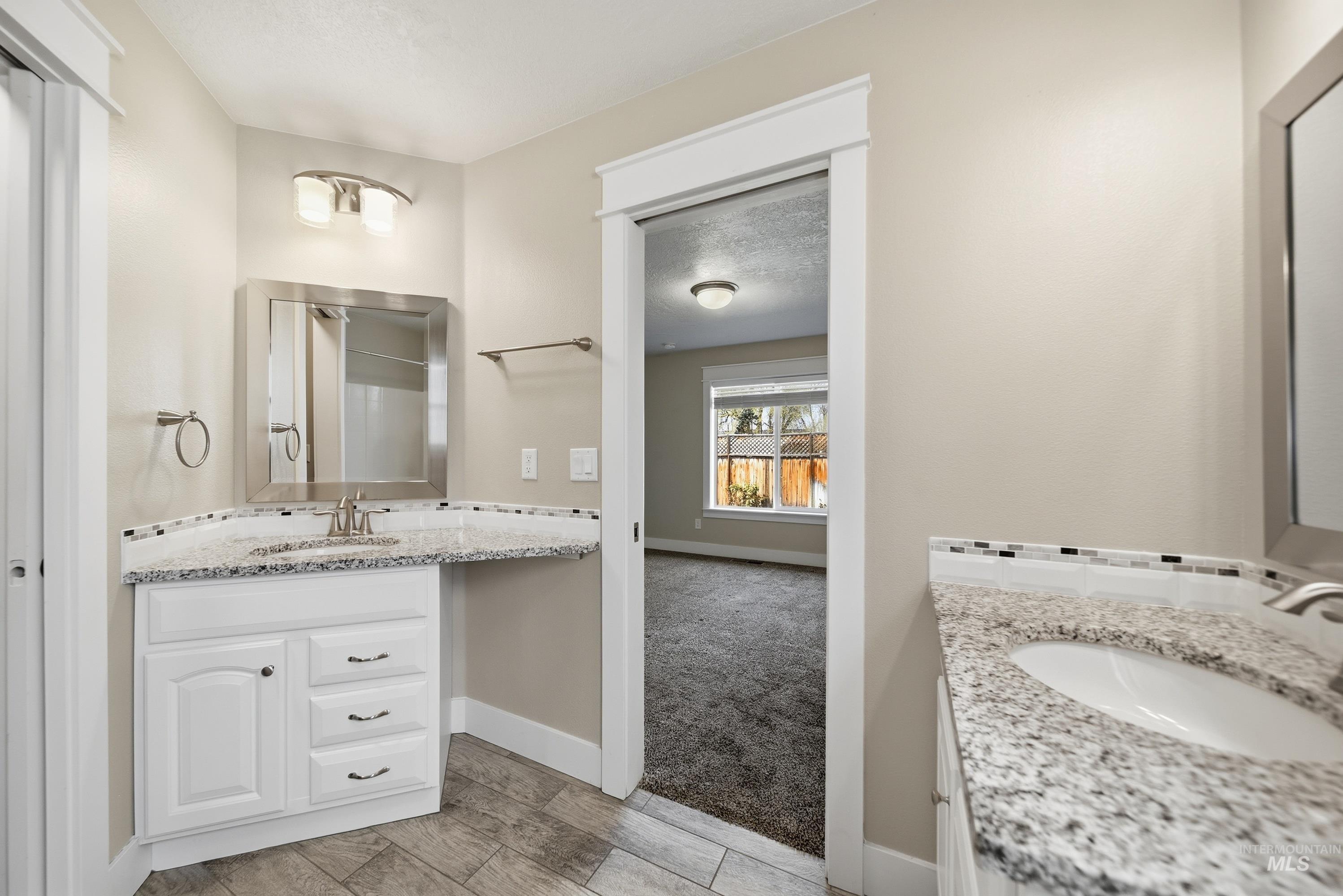 9522 W Woodland Dr, Boise, Idaho 83704, 3 Bedrooms, 2 Bathrooms, Residential For Sale, Price $425,000, 98979648