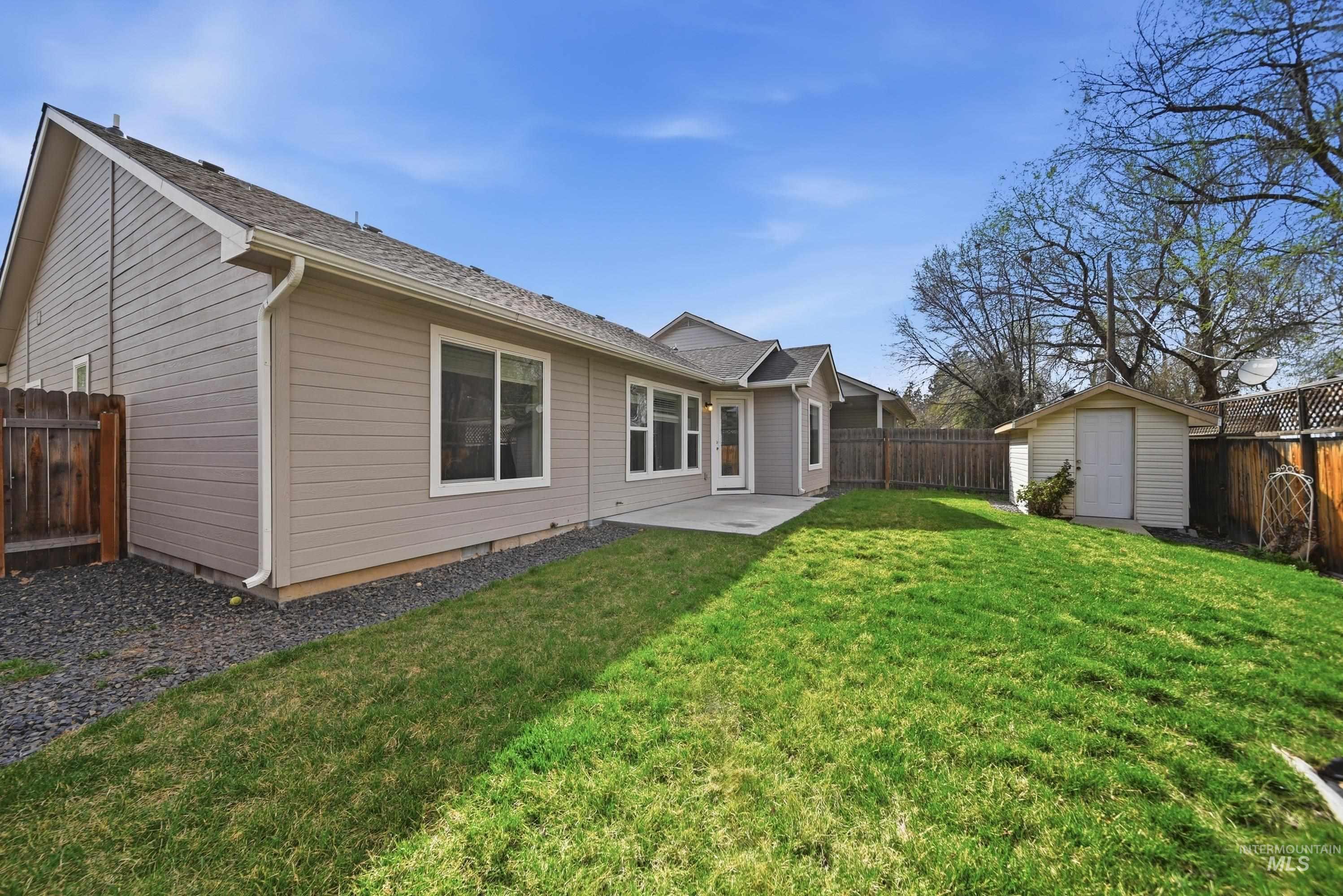 9522 W Woodland Dr, Boise, Idaho 83704, 3 Bedrooms, 2 Bathrooms, Residential For Sale, Price $425,000, 98979648