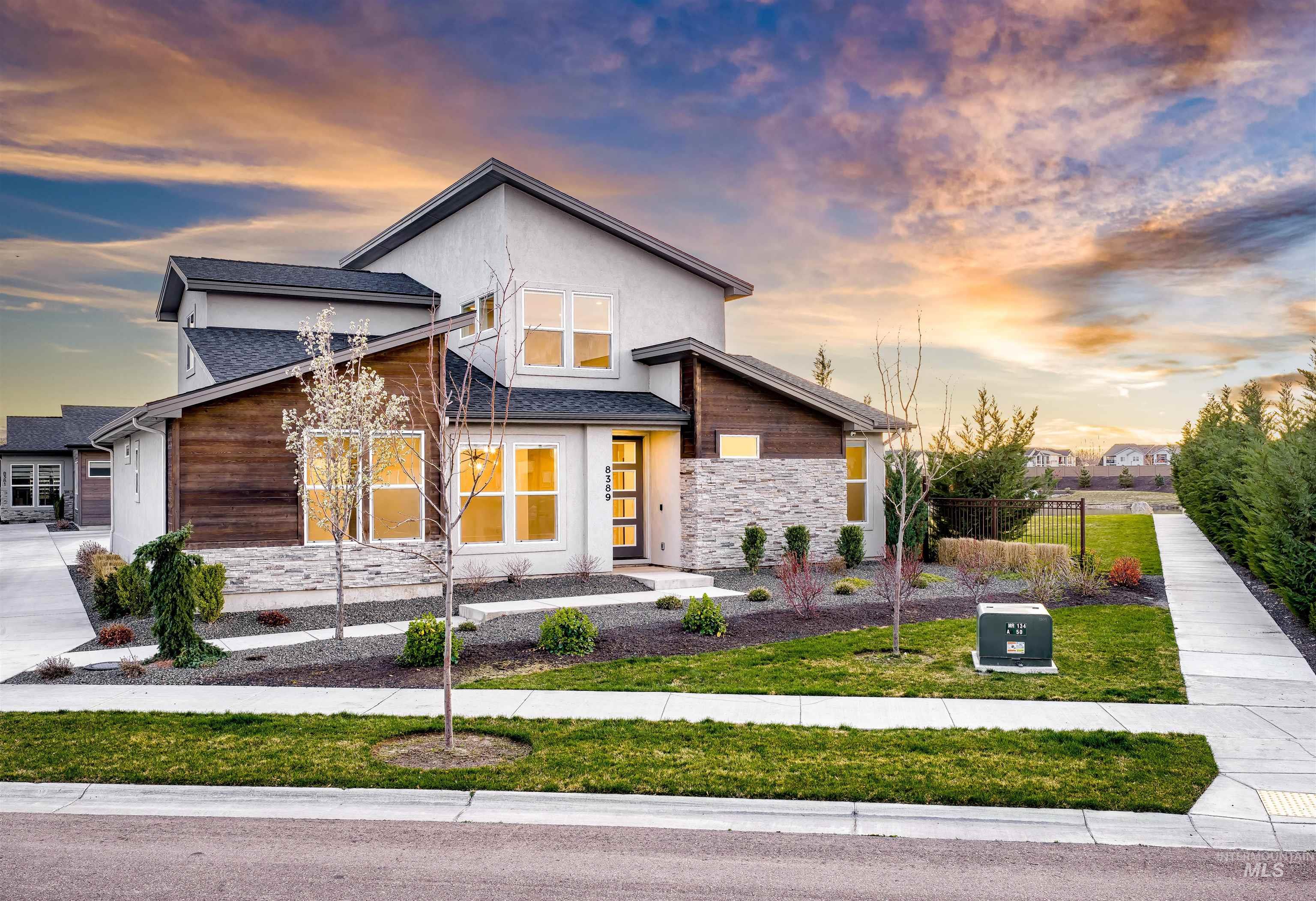 8389 W Shams Ln, Eagle, Idaho 83616, 3 Bedrooms, 3 Bathrooms, Residential For Sale, Price $675,000, 98979650