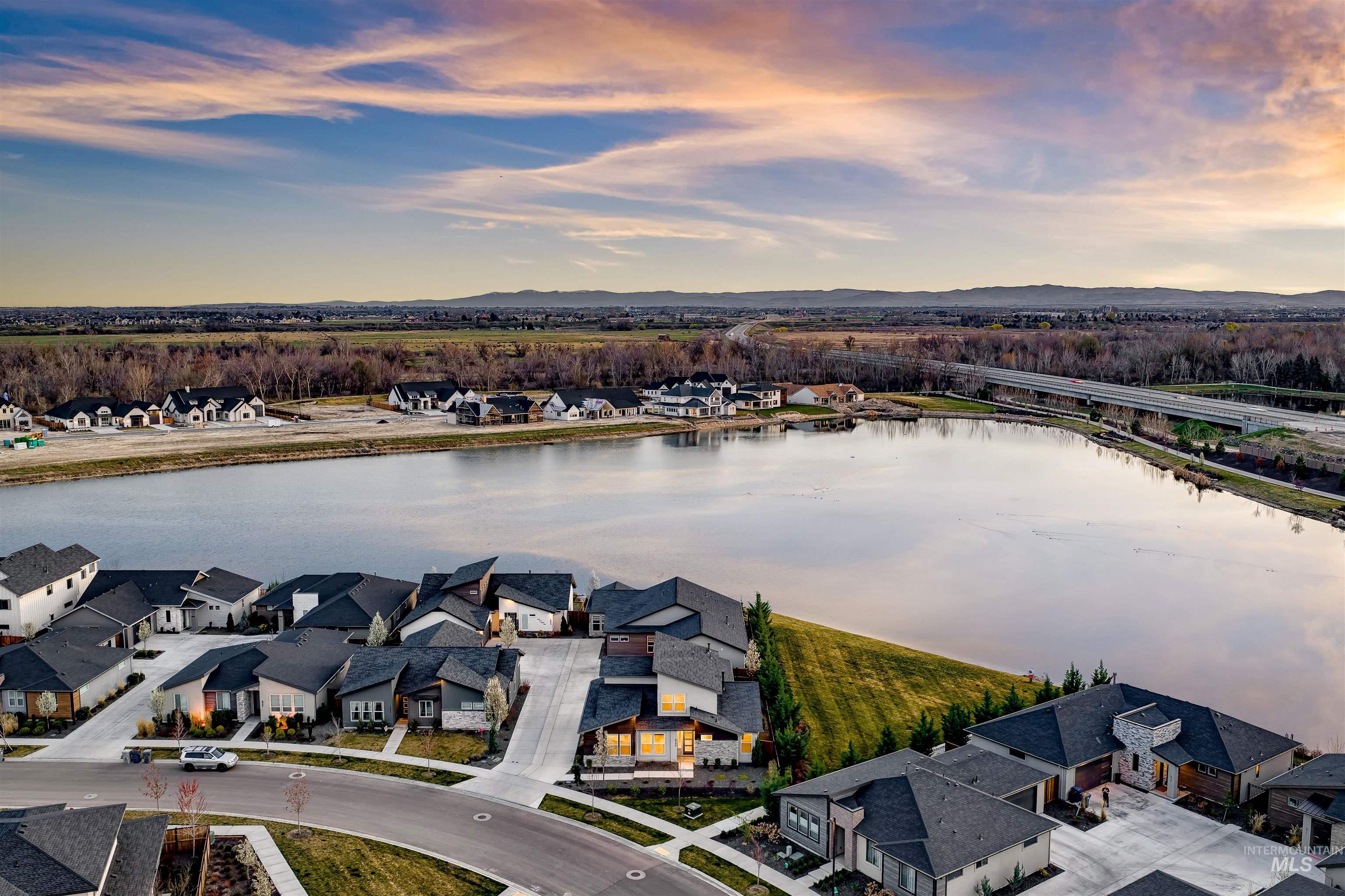 8389 W Shams Ln, Eagle, Idaho 83616, 3 Bedrooms, 3 Bathrooms, Residential For Sale, Price $675,000, 98979650