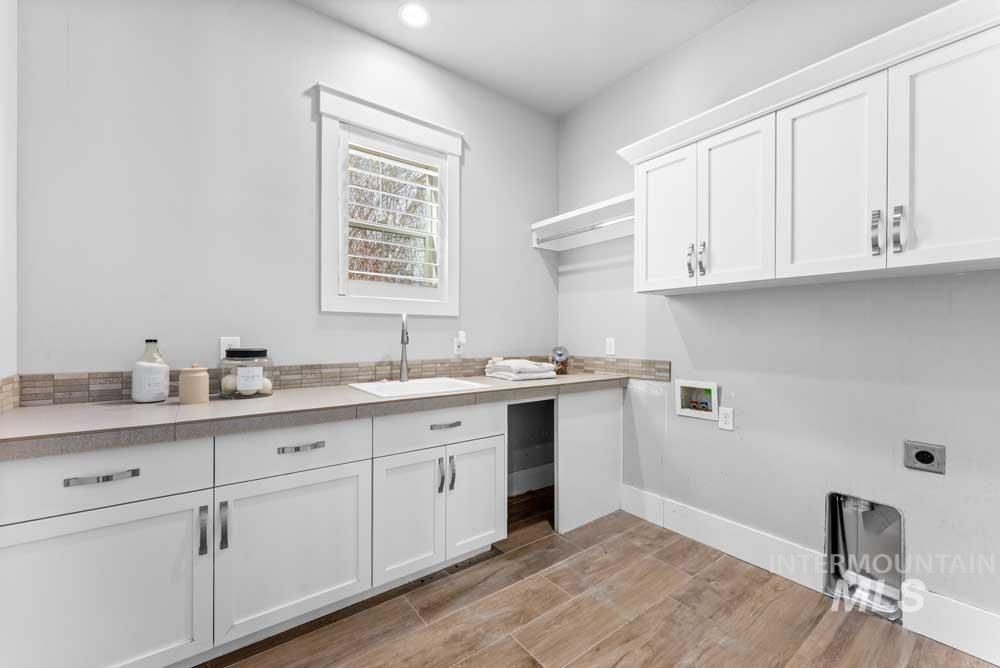 1102 N Lionbridge Ave, Eagle, Idaho 83616, 4 Bedrooms, 3.5 Bathrooms, Residential For Sale, Price $1,679,900, 98979651