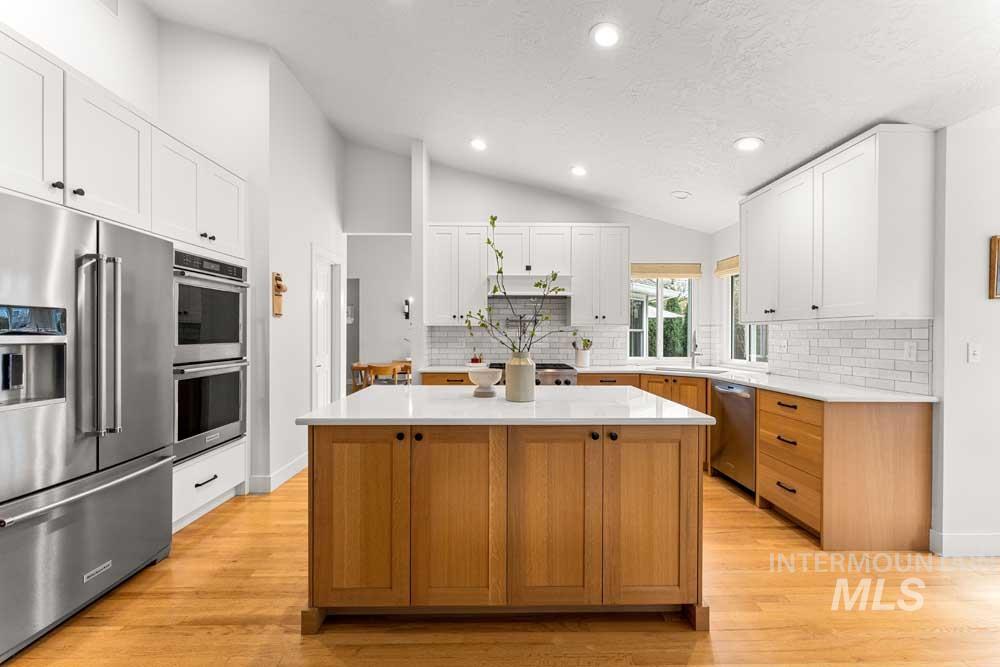 8051 W Burntree, Boise, Idaho 83704, 5 Bedrooms, 3 Bathrooms, Residential For Sale, Price $899,900, 98979652