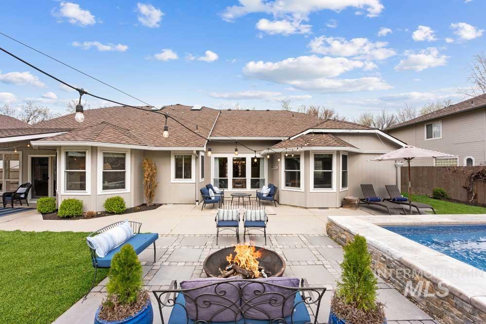 8051 W Burntree, Boise, Idaho 83704, 5 Bedrooms, 3 Bathrooms, Residential For Sale, Price $899,900, 98979652