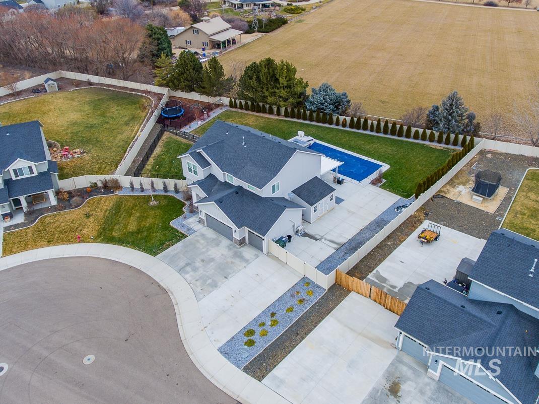 946 W Smallwood Ct, Meridian, Idaho 83642, 4 Bedrooms, 2.5 Bathrooms, Residential For Sale, Price $950,000, 98979653