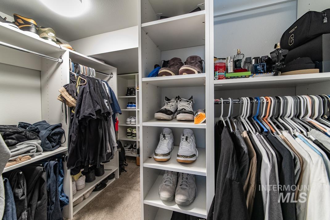 946 W Smallwood Ct, Meridian, Idaho 83642, 4 Bedrooms, 2.5 Bathrooms, Residential For Sale, Price $950,000, 98979653