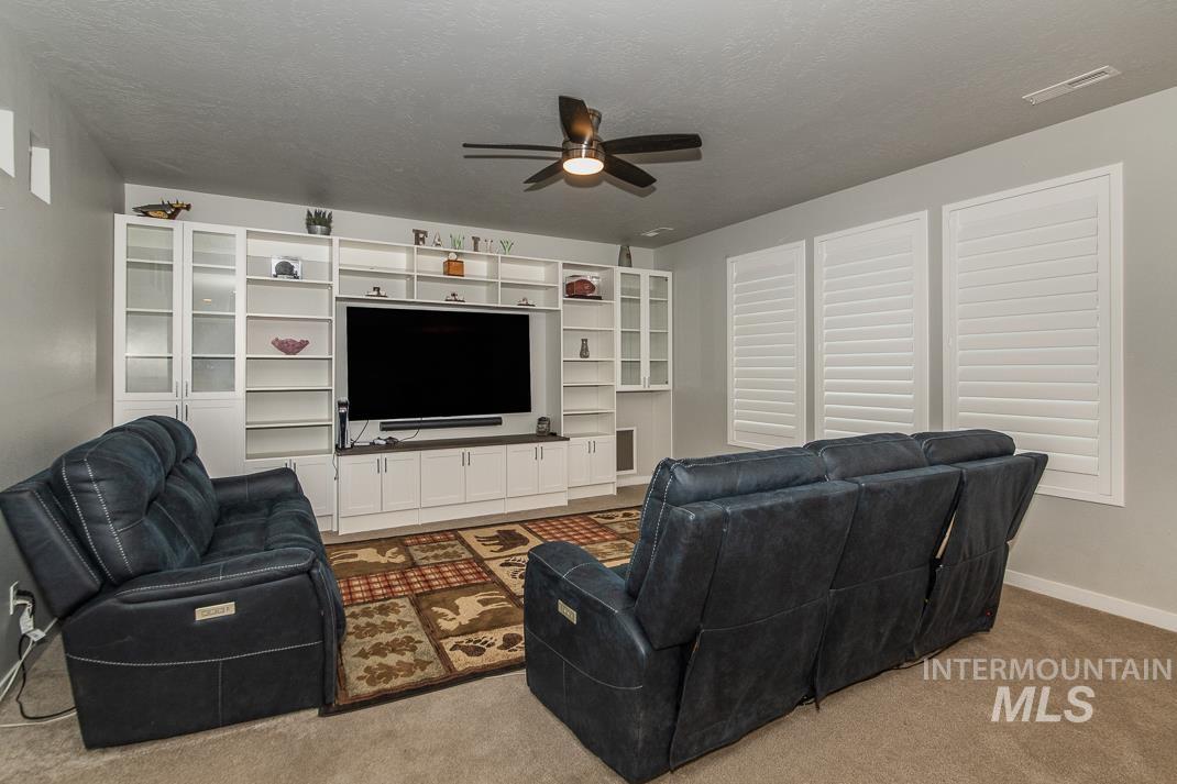 946 W Smallwood Ct, Meridian, Idaho 83642, 4 Bedrooms, 2.5 Bathrooms, Residential For Sale, Price $950,000, 98979653