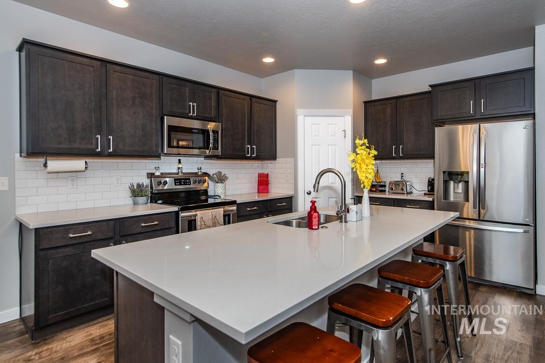 946 W Smallwood Ct, Meridian, Idaho 83642, 4 Bedrooms, 2.5 Bathrooms, Residential For Sale, Price $950,000, 98979653