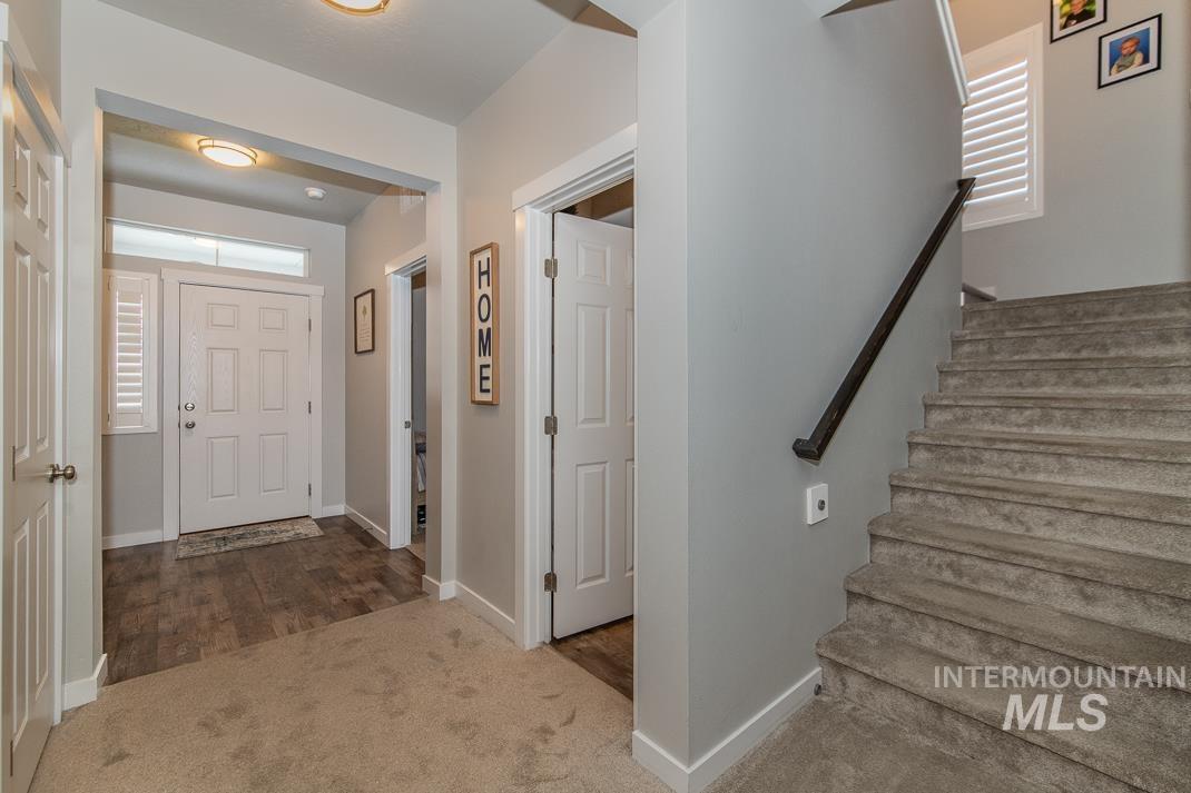 946 W Smallwood Ct, Meridian, Idaho 83642, 4 Bedrooms, 2.5 Bathrooms, Residential For Sale, Price $950,000, 98979653