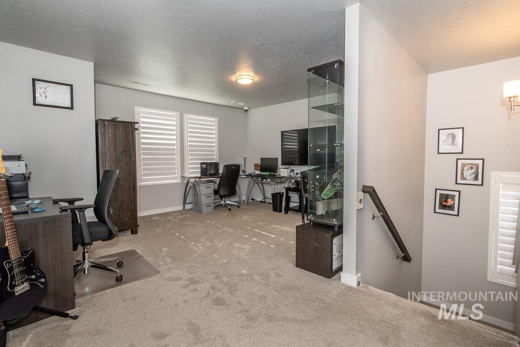 946 W Smallwood Ct, Meridian, Idaho 83642, 4 Bedrooms, 2.5 Bathrooms, Residential For Sale, Price $950,000, 98979653