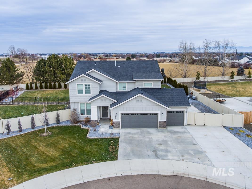 946 W Smallwood Ct, Meridian, Idaho 83642, 4 Bedrooms, 2.5 Bathrooms, Residential For Sale, Price $950,000, 98979653