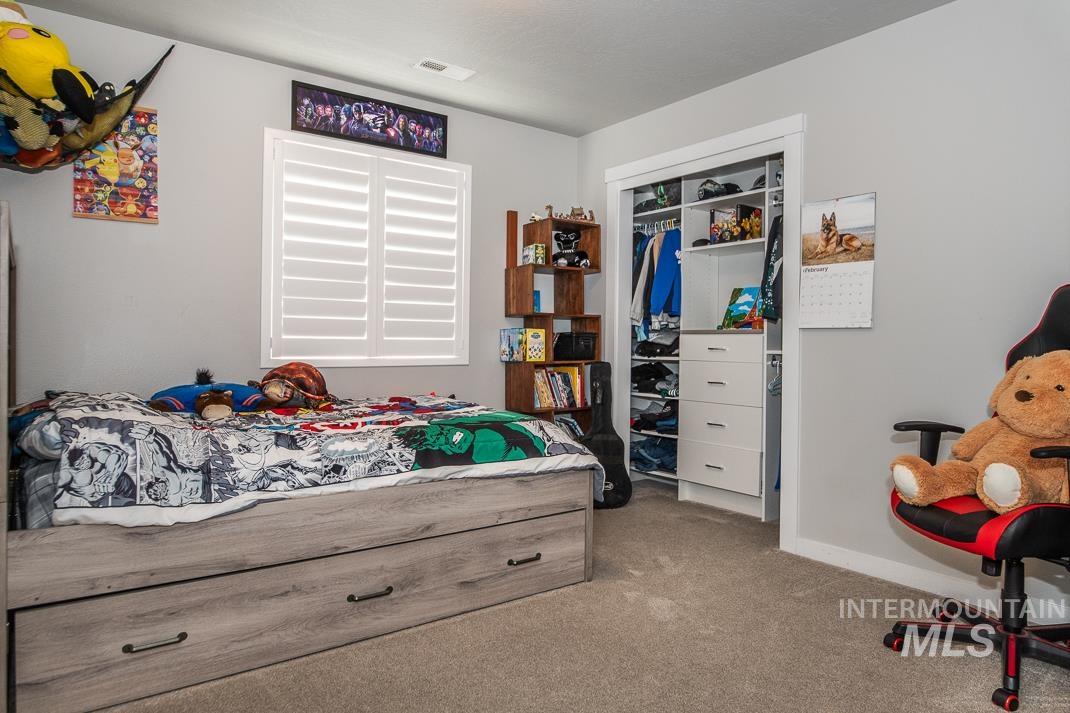 946 W Smallwood Ct, Meridian, Idaho 83642, 4 Bedrooms, 2.5 Bathrooms, Residential For Sale, Price $950,000, 98979653