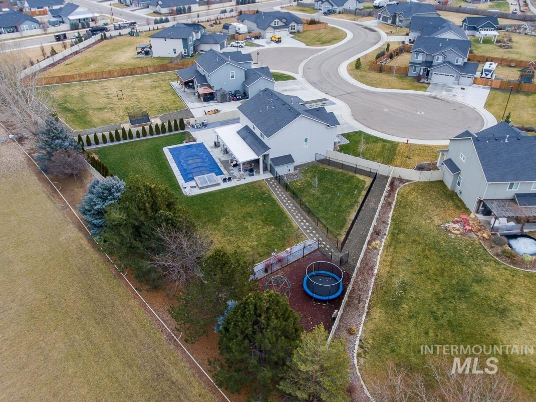 946 W Smallwood Ct, Meridian, Idaho 83642, 4 Bedrooms, 2.5 Bathrooms, Residential For Sale, Price $950,000, 98979653