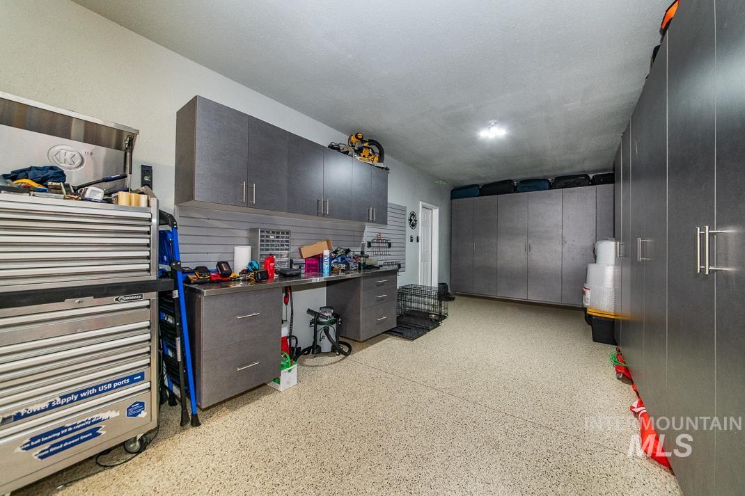 946 W Smallwood Ct, Meridian, Idaho 83642, 4 Bedrooms, 2.5 Bathrooms, Residential For Sale, Price $950,000, 98979653