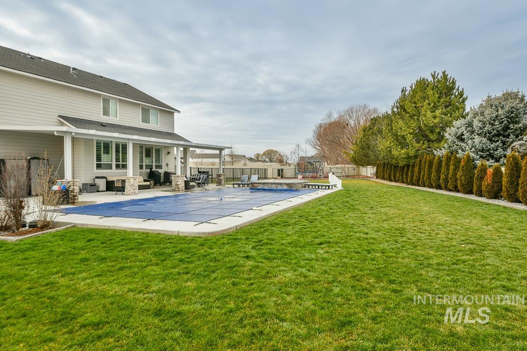 946 W Smallwood Ct, Meridian, Idaho 83642, 4 Bedrooms, 2.5 Bathrooms, Residential For Sale, Price $950,000, 98979653