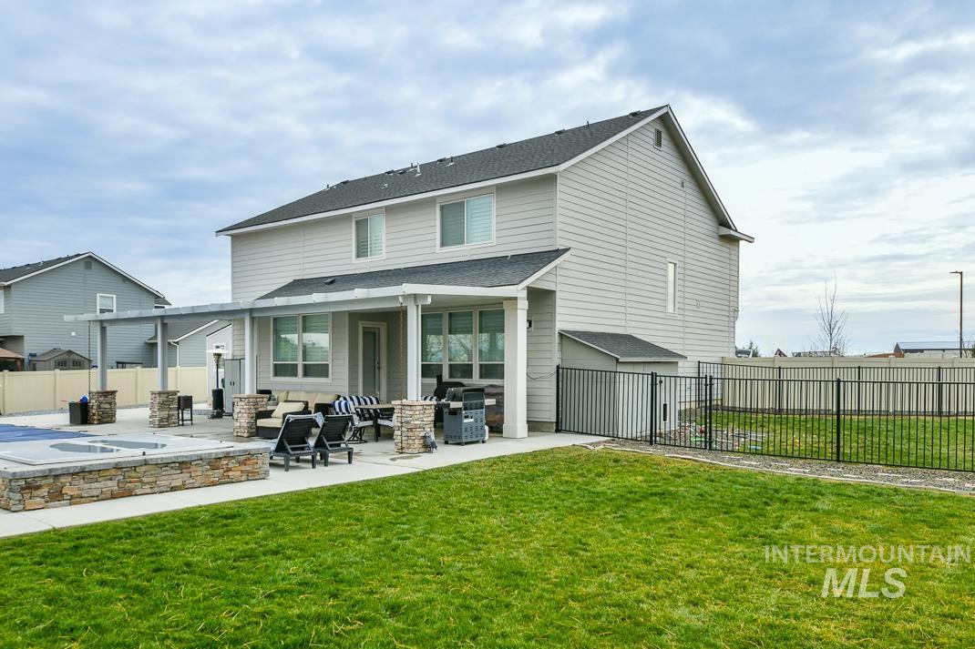 946 W Smallwood Ct, Meridian, Idaho 83642, 4 Bedrooms, 2.5 Bathrooms, Residential For Sale, Price $950,000, 98979653