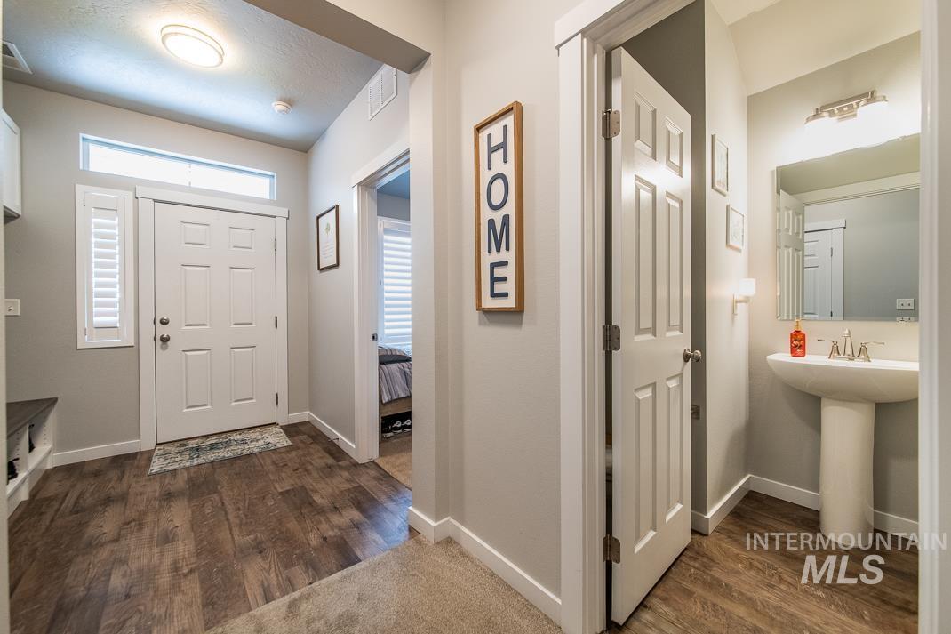 946 W Smallwood Ct, Meridian, Idaho 83642, 4 Bedrooms, 2.5 Bathrooms, Residential For Sale, Price $950,000, 98979653