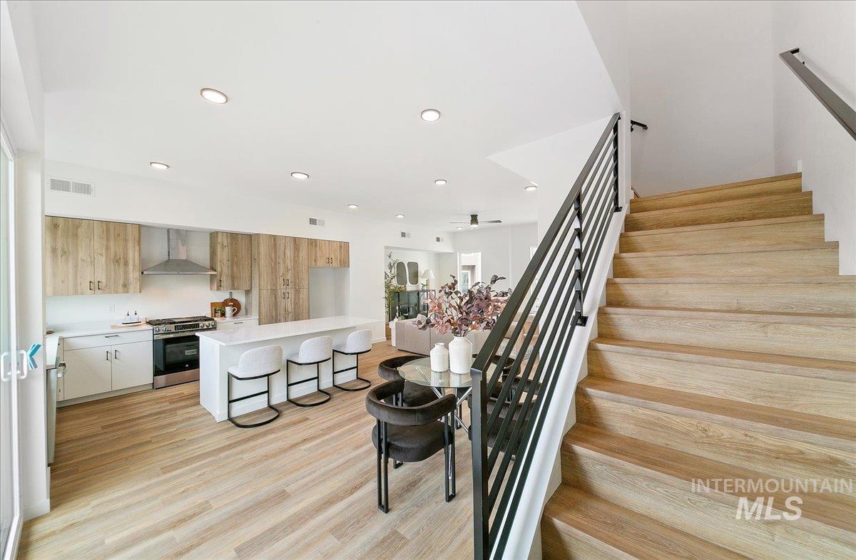 2032 S Mackinnon Ln, Boise, Idaho 83706, 4 Bedrooms, 2.5 Bathrooms, Residential For Sale, Price $615,000, 98979655