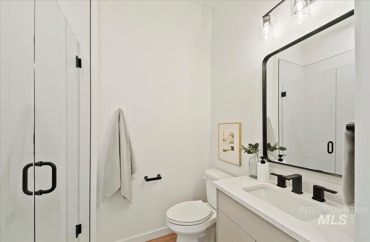 2032 S Mackinnon Ln, Boise, Idaho 83706, 4 Bedrooms, 2.5 Bathrooms, Residential For Sale, Price $615,000, 98979655