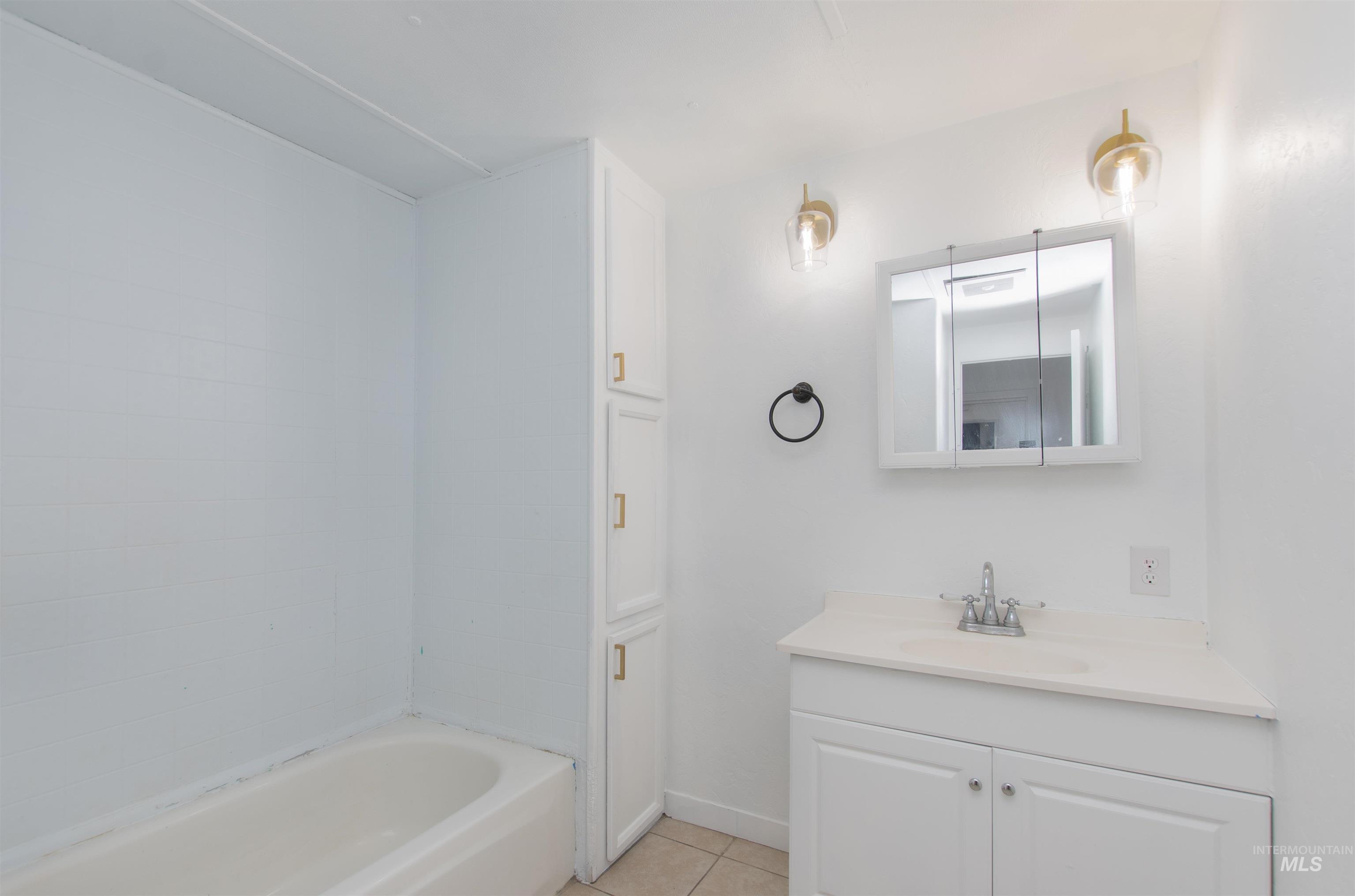 1410 Flamingo Ave, Nampa, Idaho 83651, 3 Bedrooms, 1 Bathroom, Residential For Sale, Price $110,000, 98979658