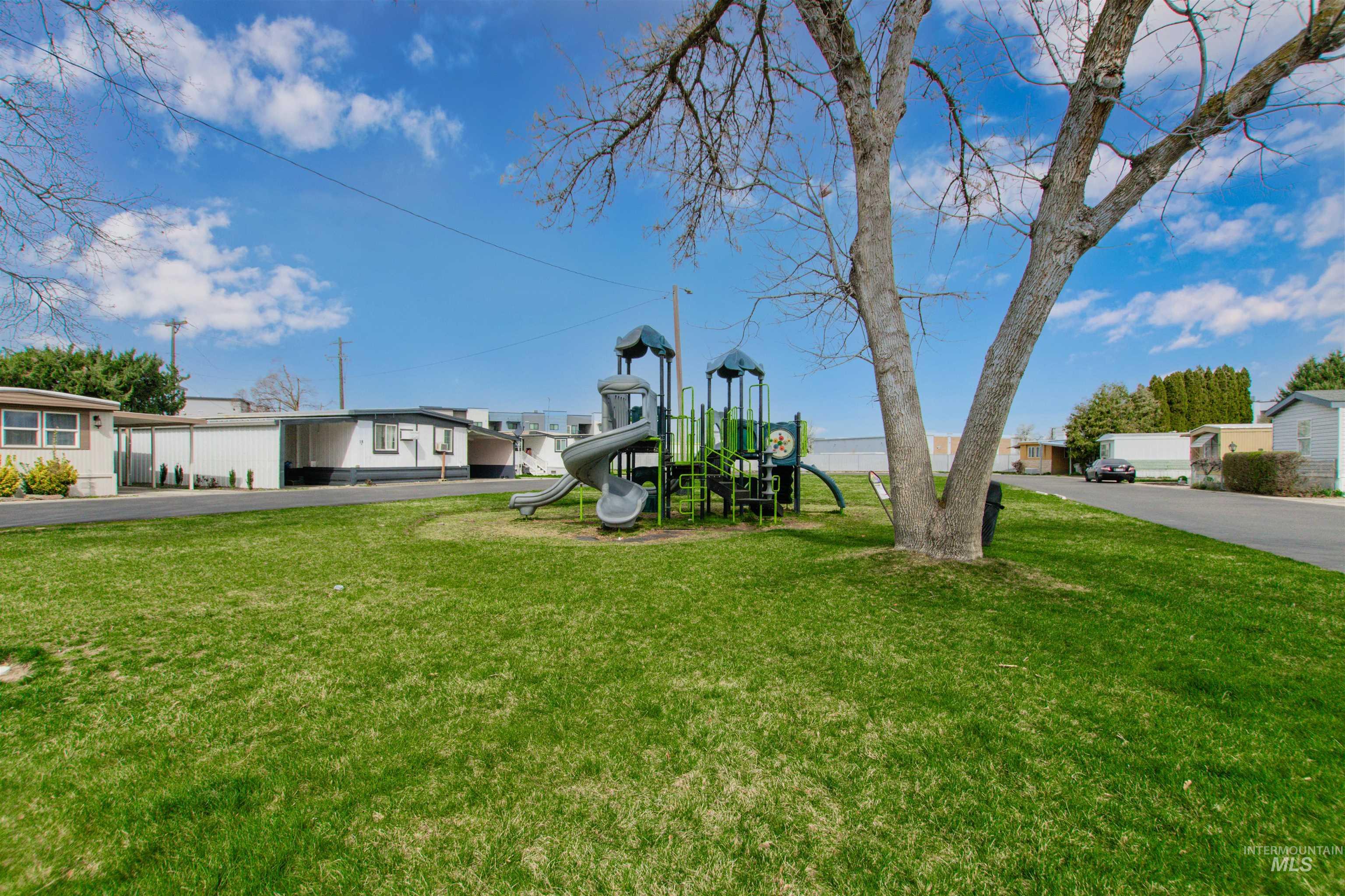 1410 Flamingo Ave, Nampa, Idaho 83651, 3 Bedrooms, 1 Bathroom, Residential For Sale, Price $110,000, 98979658