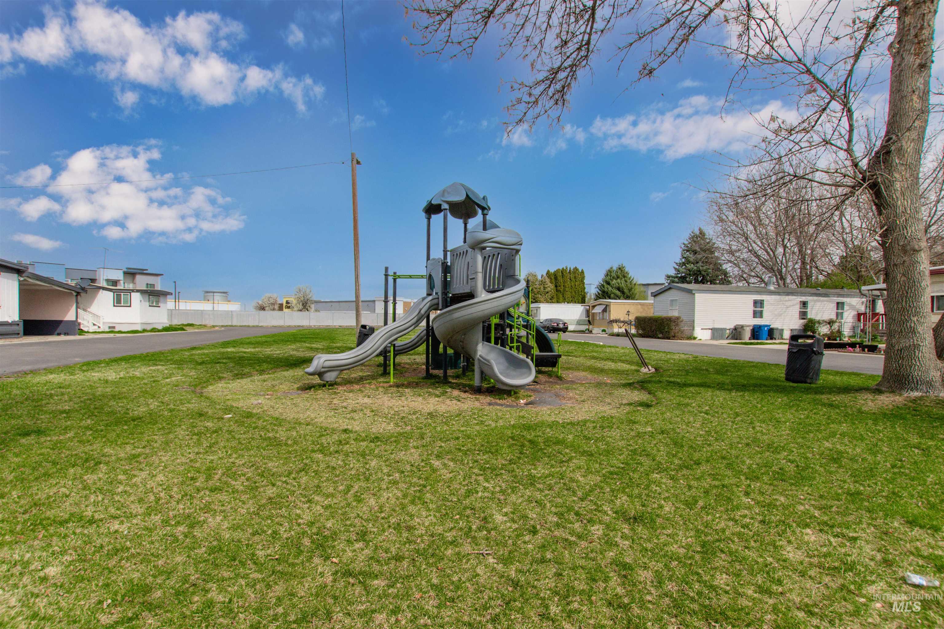 1410 Flamingo Ave, Nampa, Idaho 83651, 3 Bedrooms, 1 Bathroom, Residential For Sale, Price $110,000, 98979658