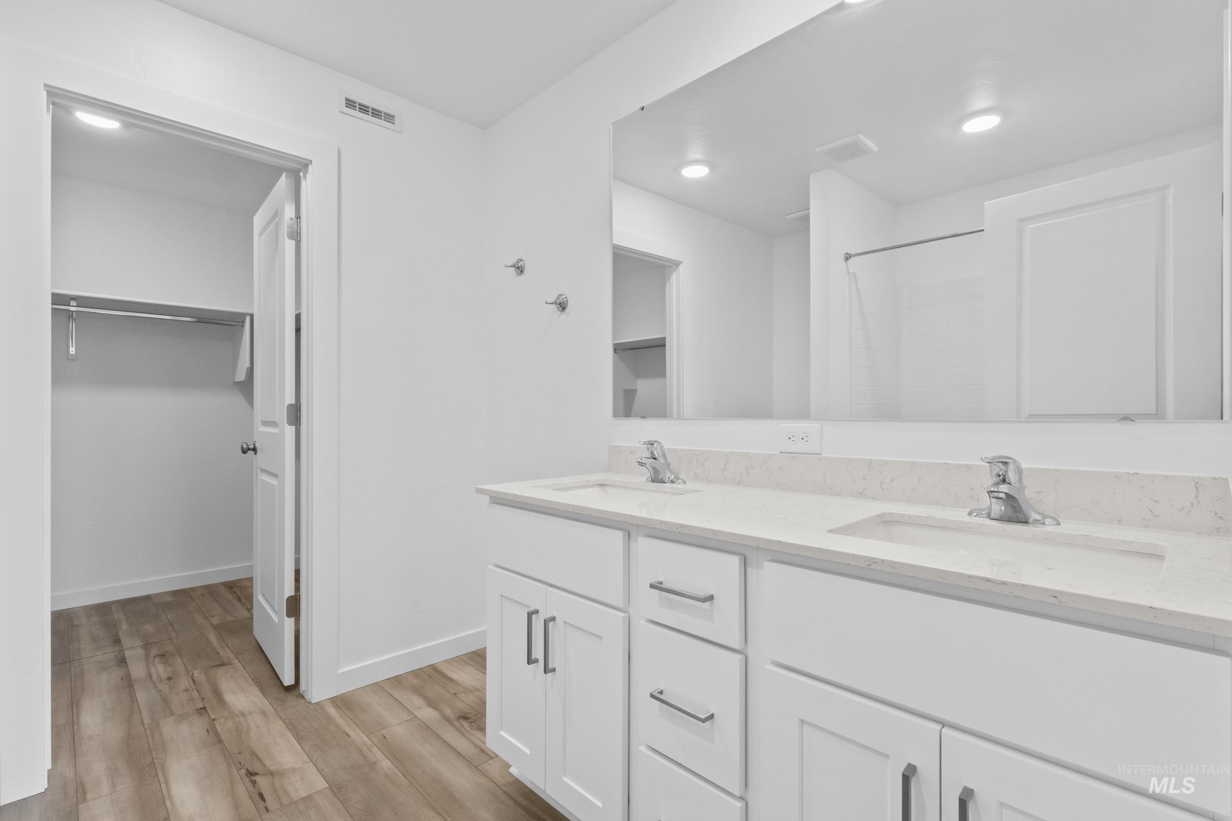 11270 Barn Ranch St, Caldwell, Idaho 83605, 3 Bedrooms, 2 Bathrooms, Residential For Sale, Price $409,999, 98979662