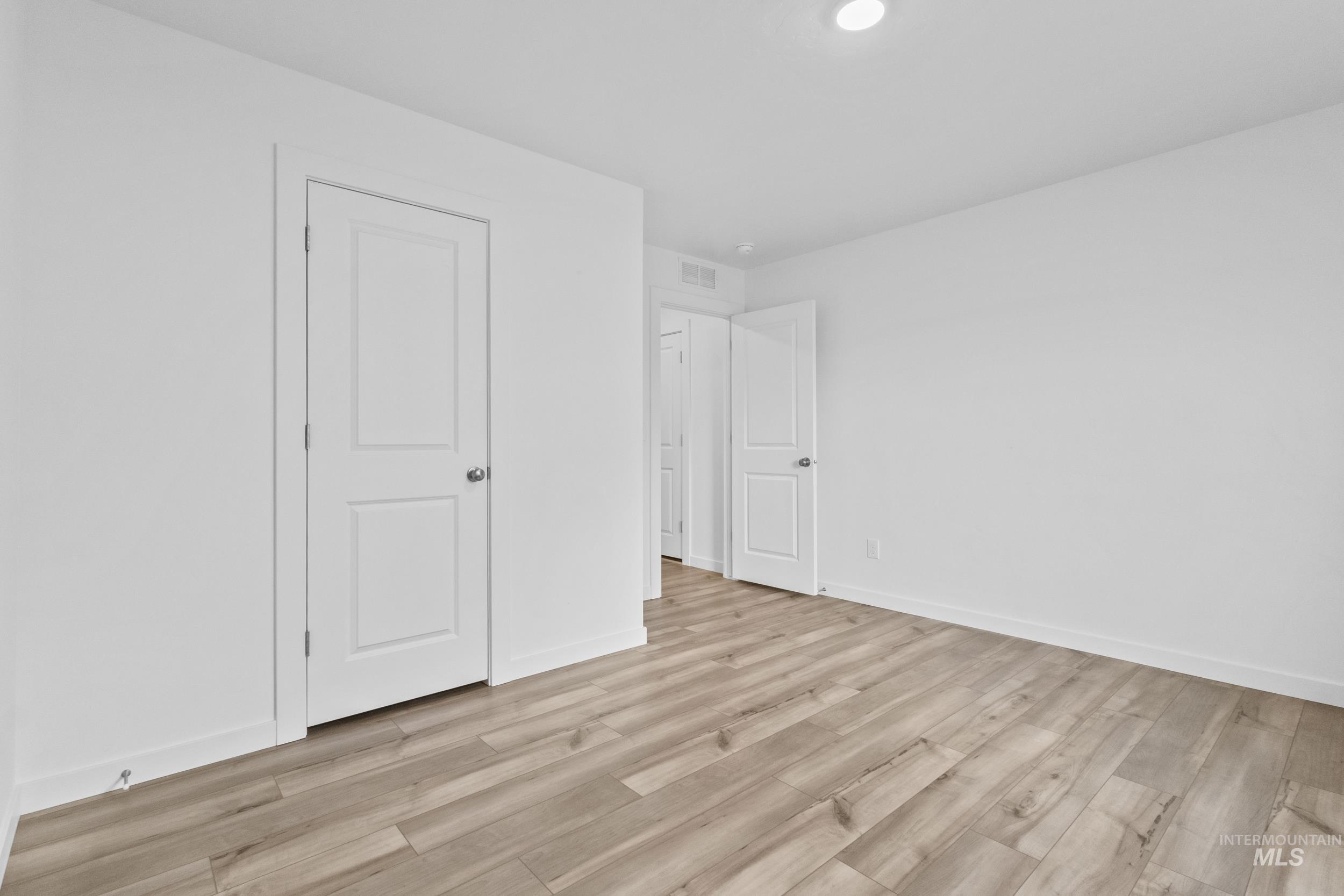 11270 Barn Ranch St, Caldwell, Idaho 83605, 3 Bedrooms, 2 Bathrooms, Residential For Sale, Price $409,999, 98979662