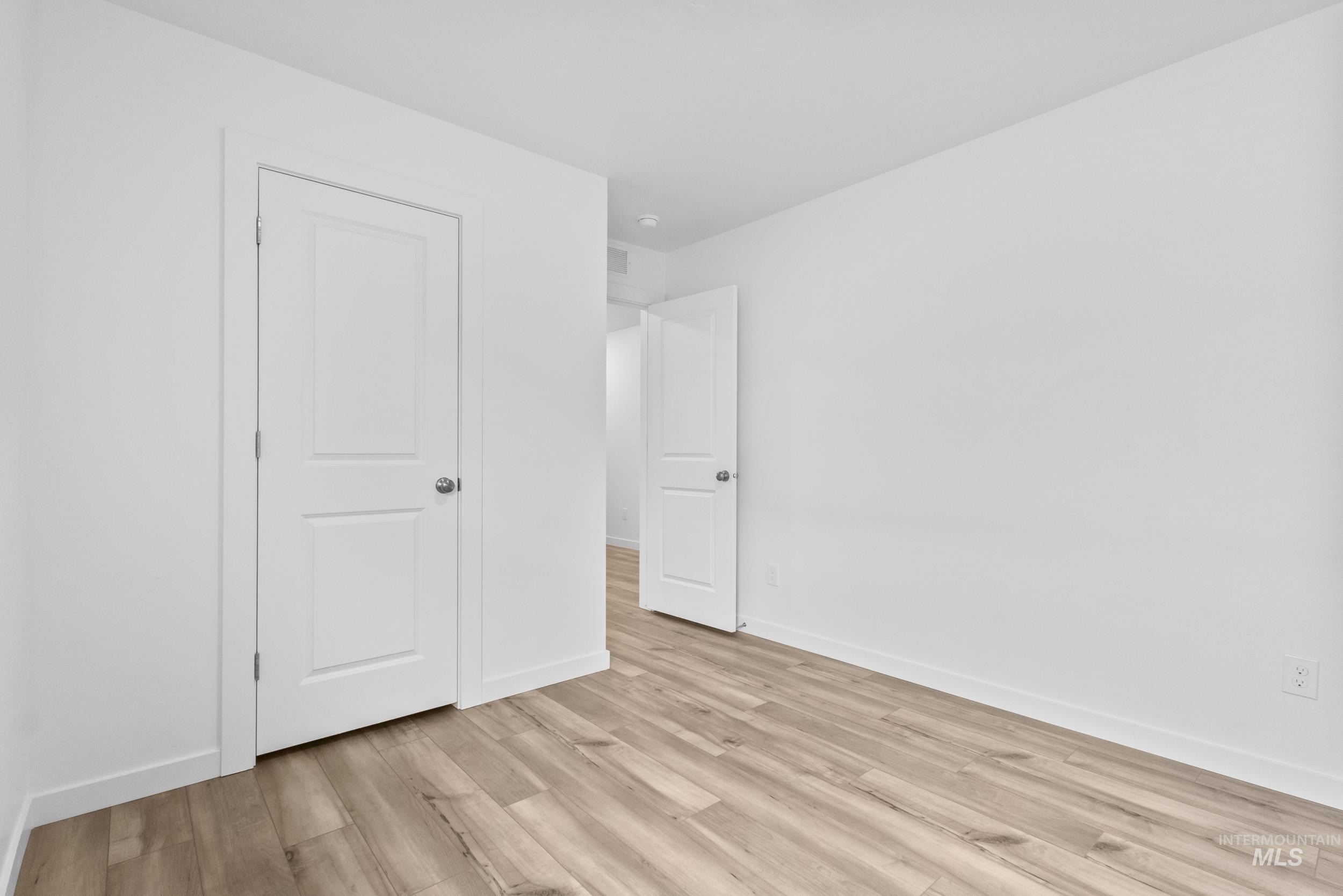 11270 Barn Ranch St, Caldwell, Idaho 83605, 3 Bedrooms, 2 Bathrooms, Residential For Sale, Price $409,999, 98979662