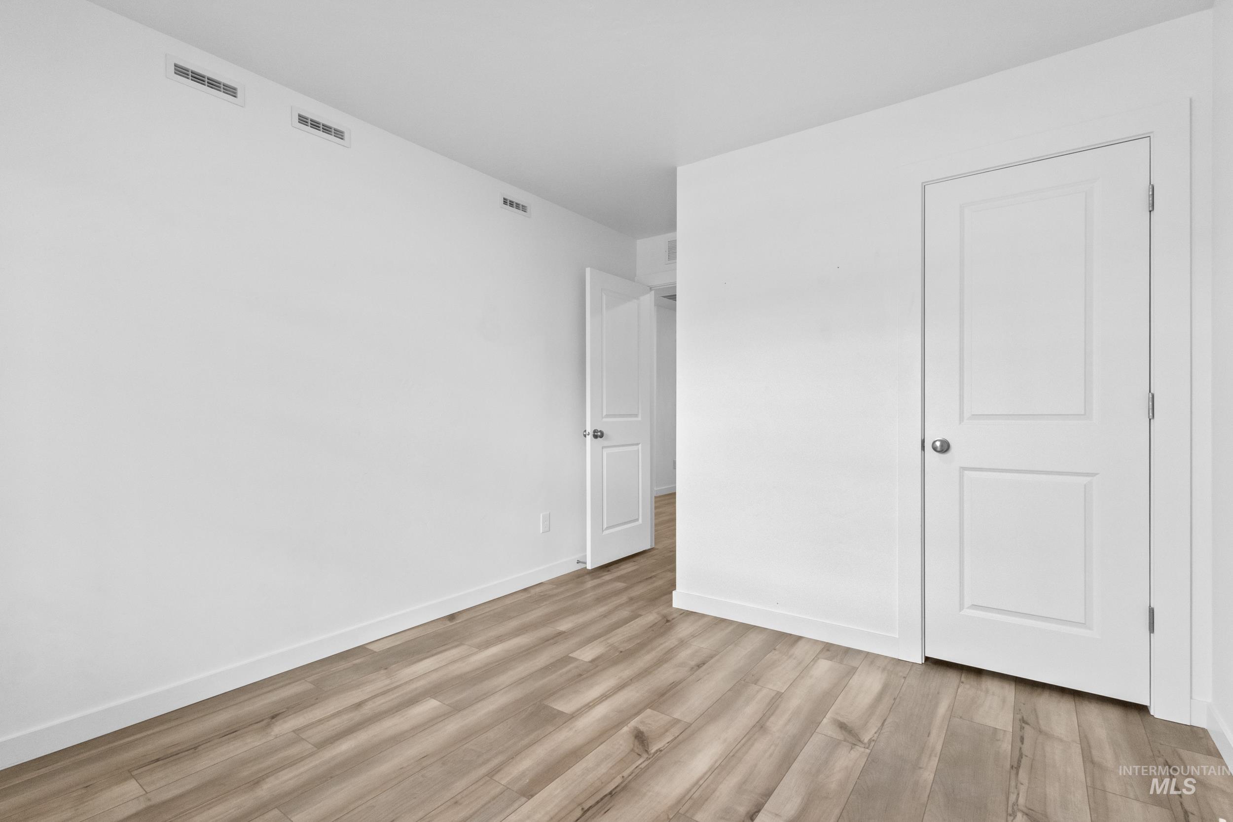 11270 Barn Ranch St, Caldwell, Idaho 83605, 3 Bedrooms, 2 Bathrooms, Residential For Sale, Price $409,999, 98979662